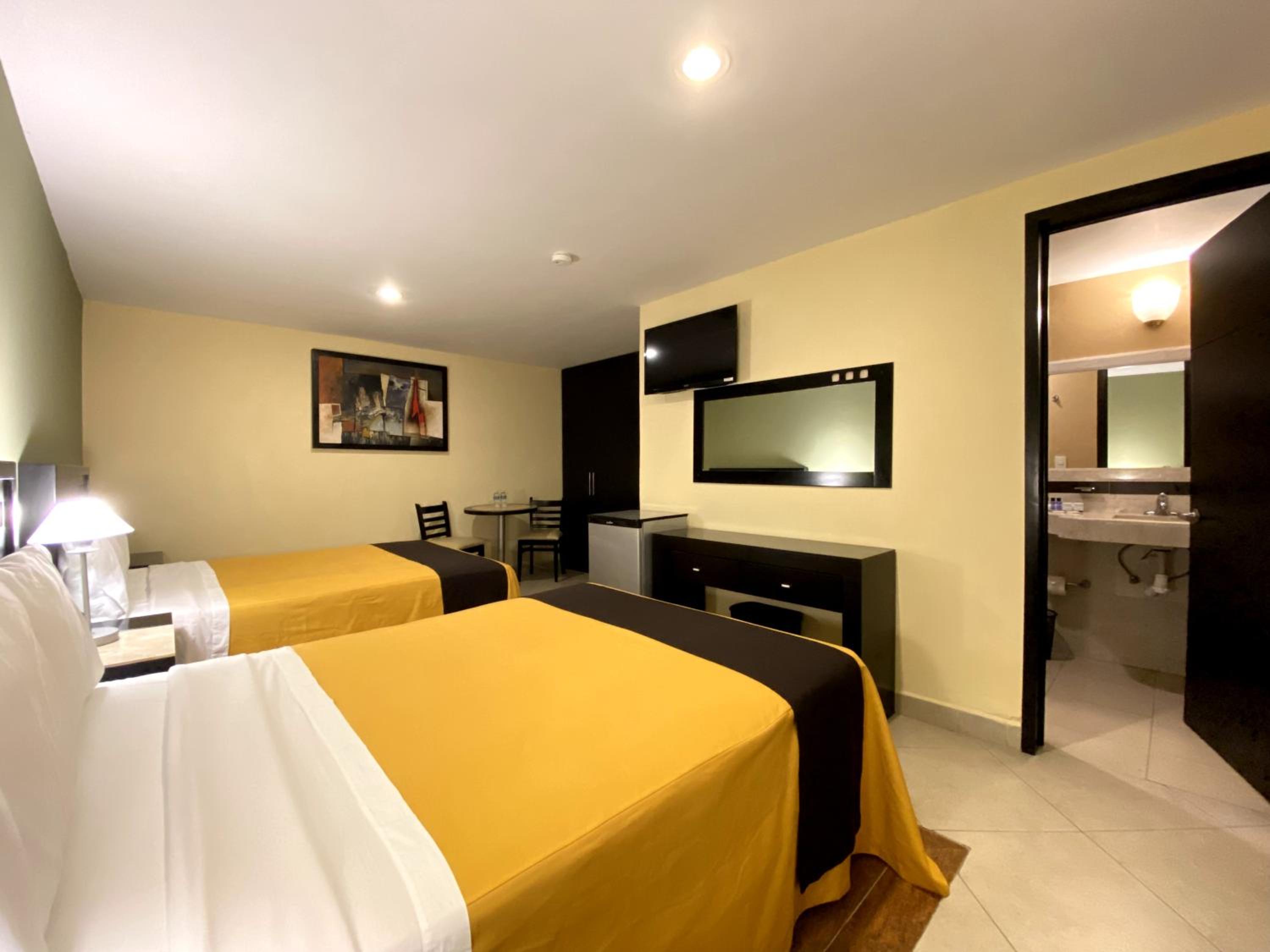 Twin Room - Photo 2