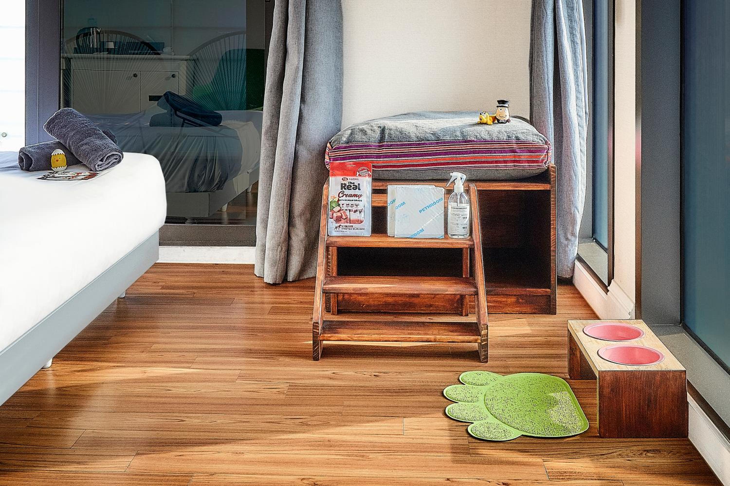 Deluxe Family Twin - Pet Dog Friendly
