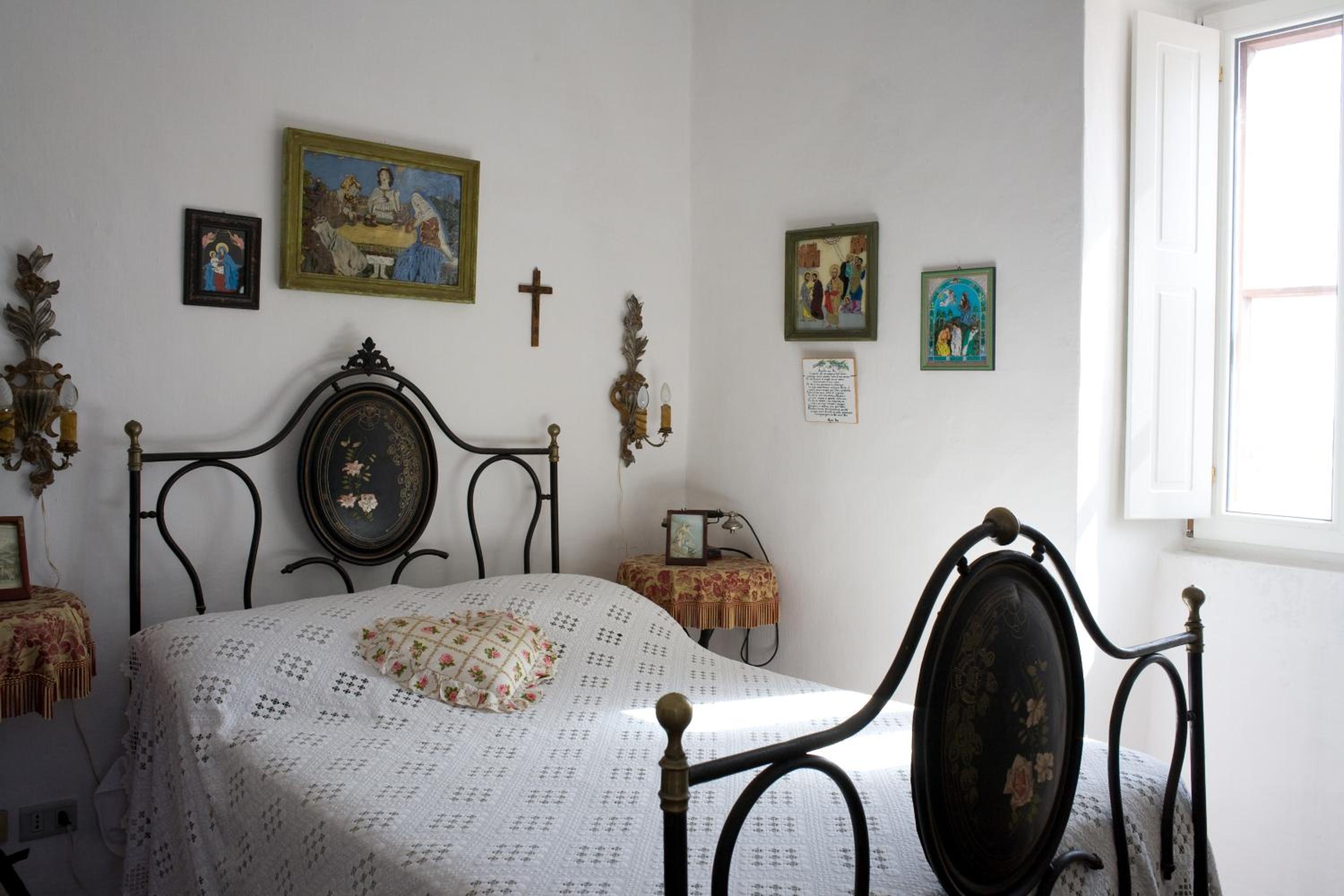 Double Room with Private Bathroom photo 1