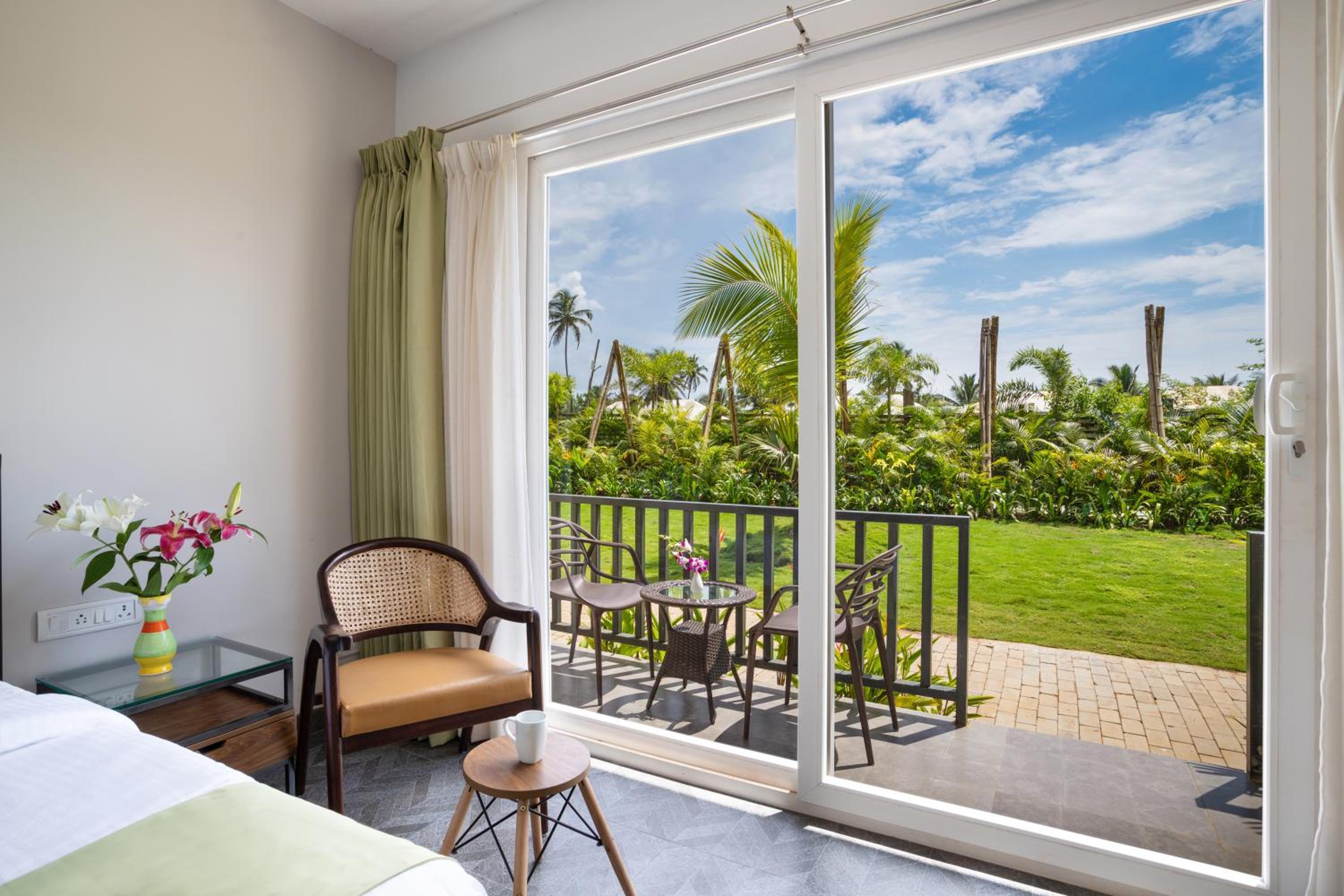 Premium Cottage - 15% Discount on Food & Non-Alcoholic Beverages - Photo 7
