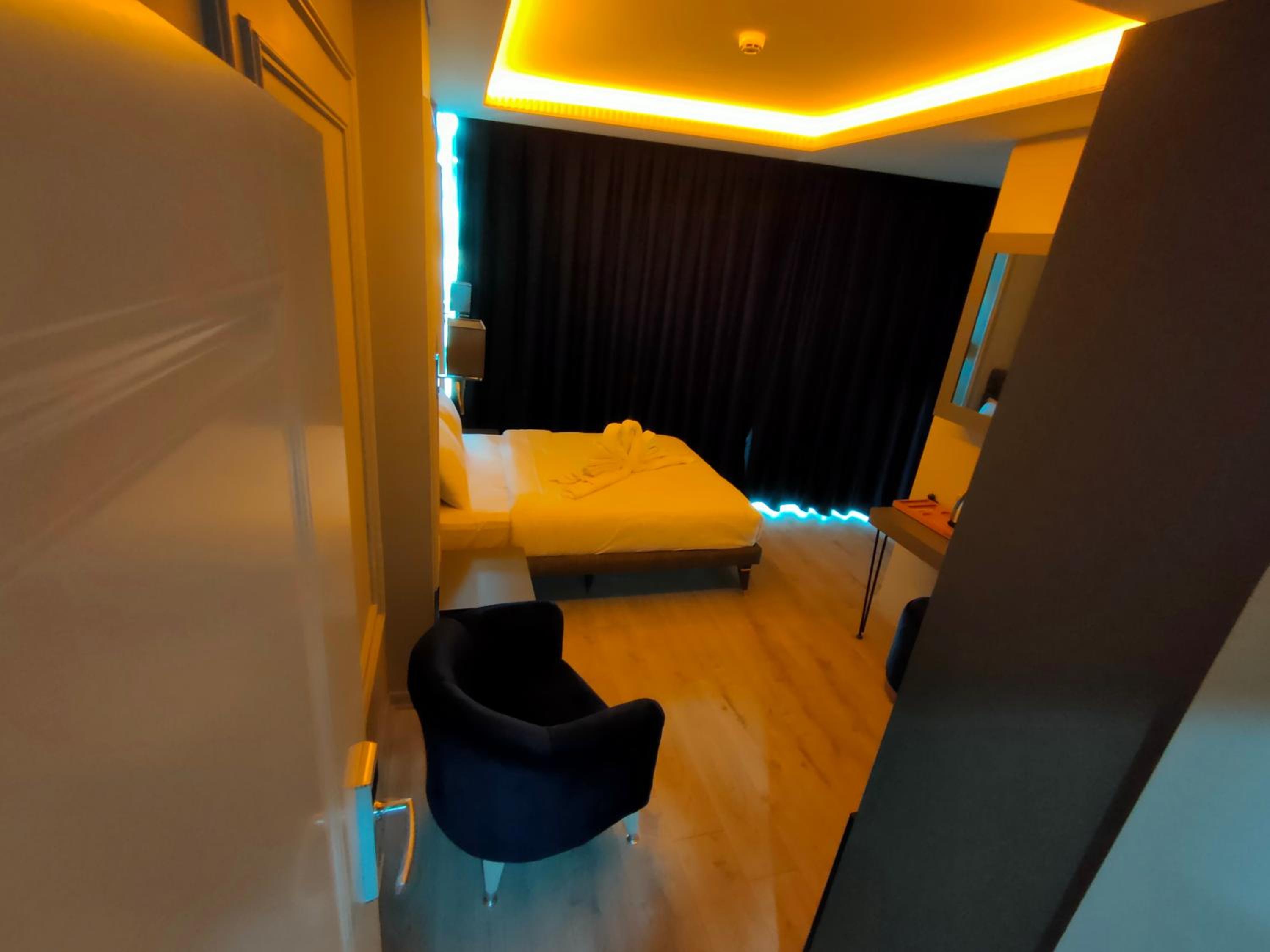 Deluxe Double Or Twin Room photo 3
