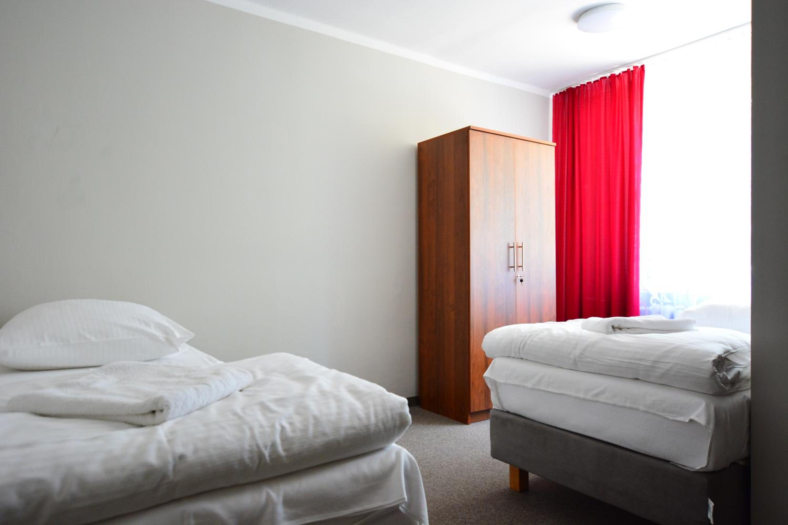 Economy Twin Room - Photo 1