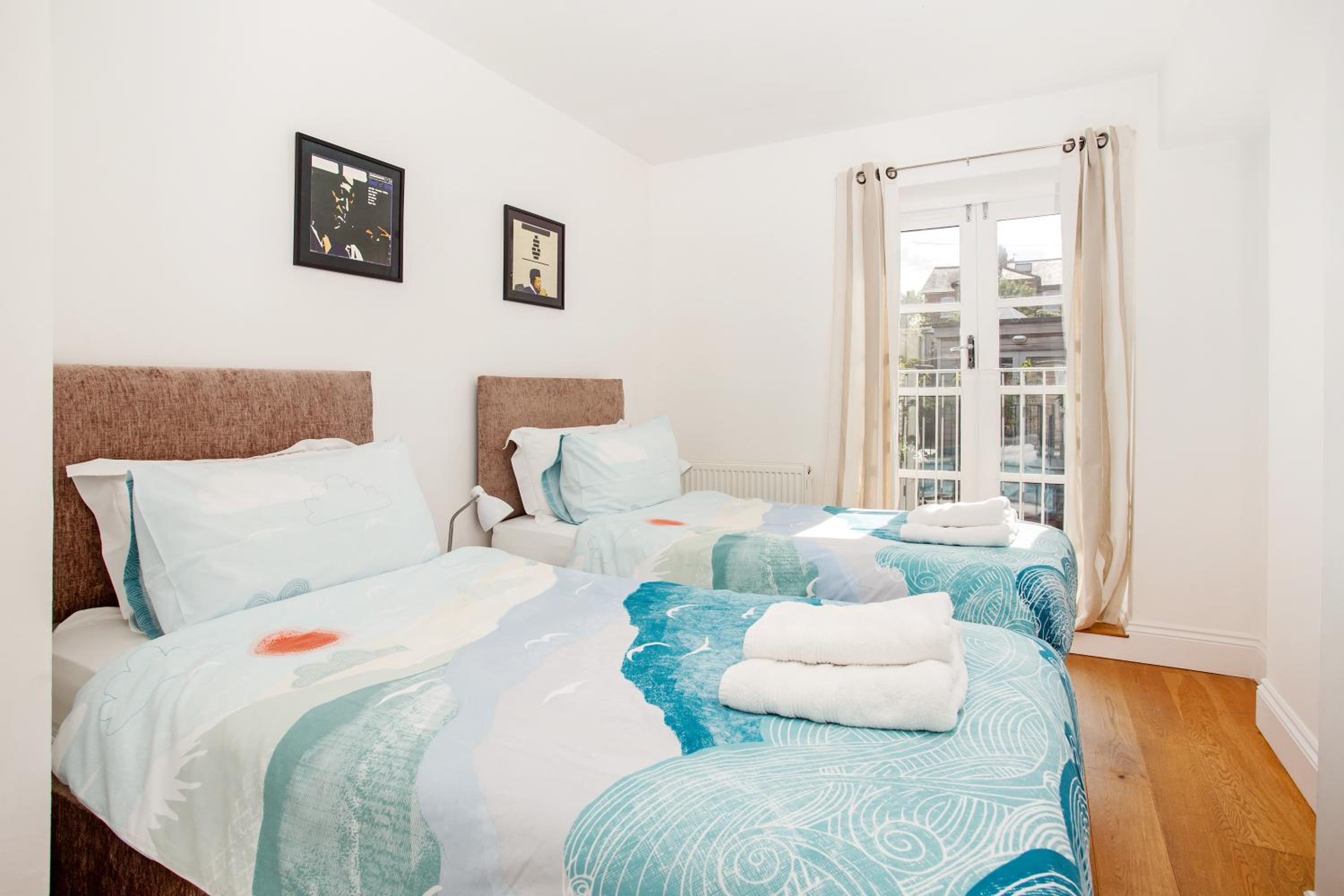 Three-Bedroom House photo 1