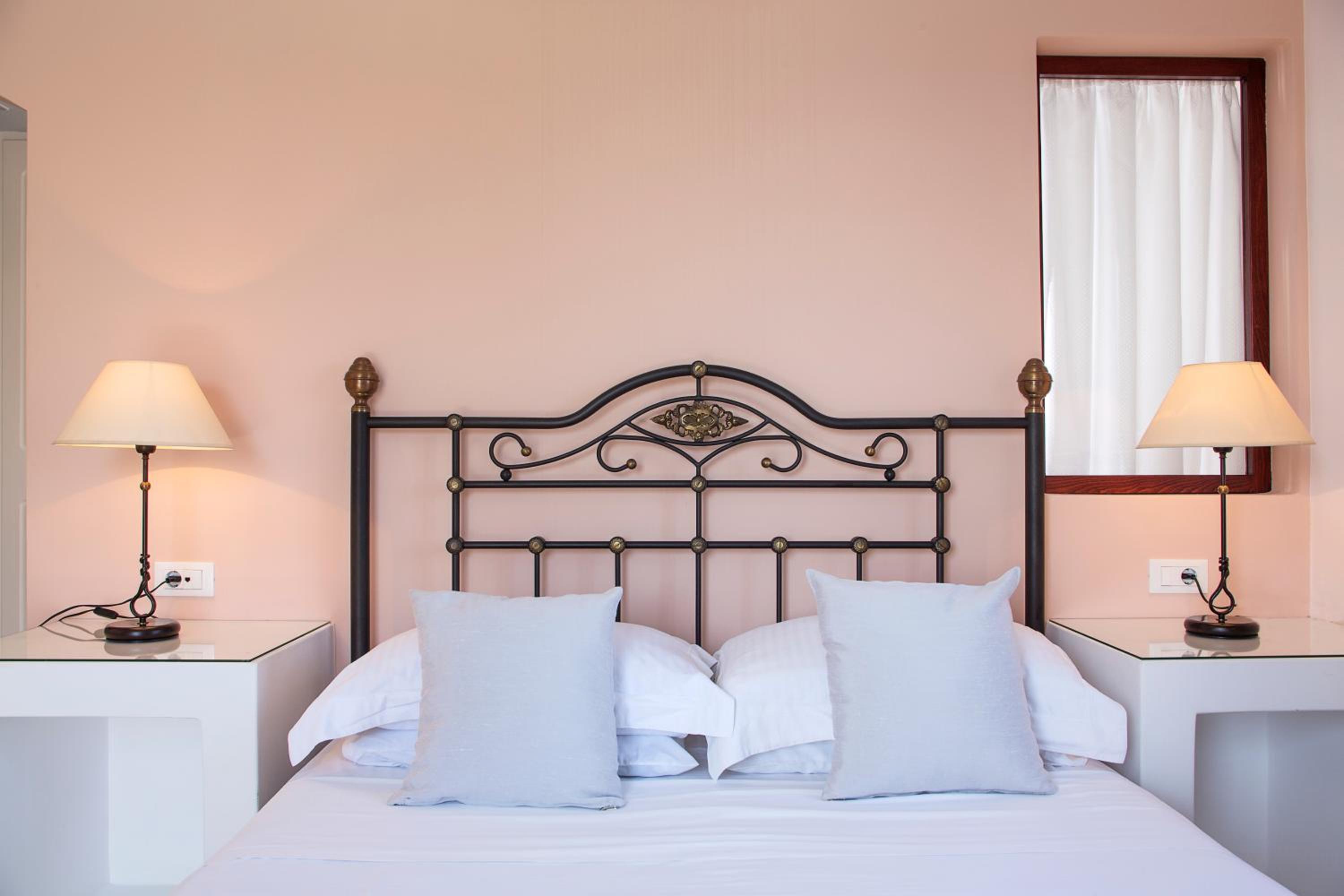 Superior Double Room - Photo 15