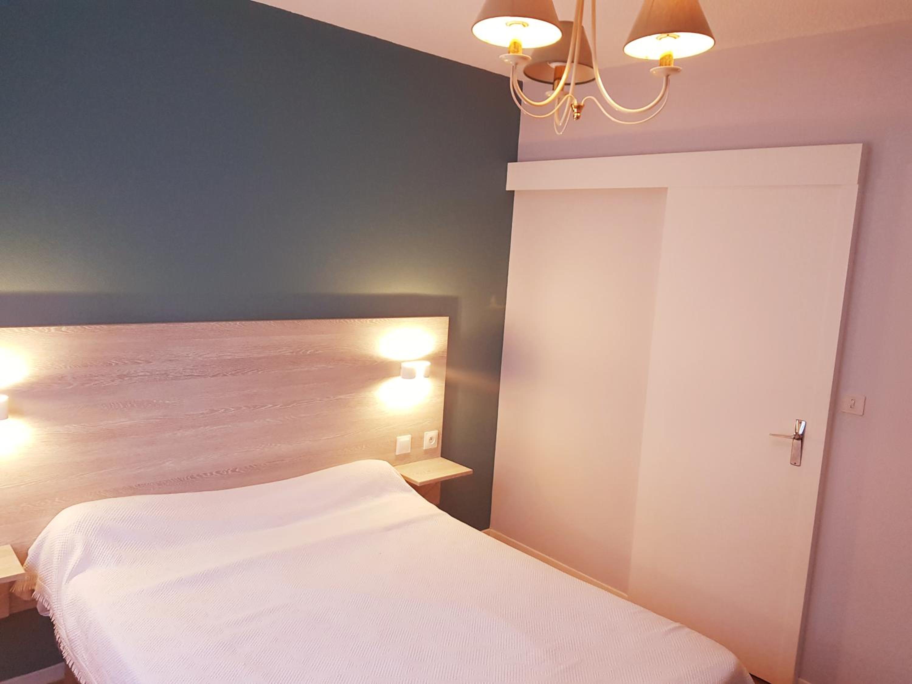 Double Room - Photo 3