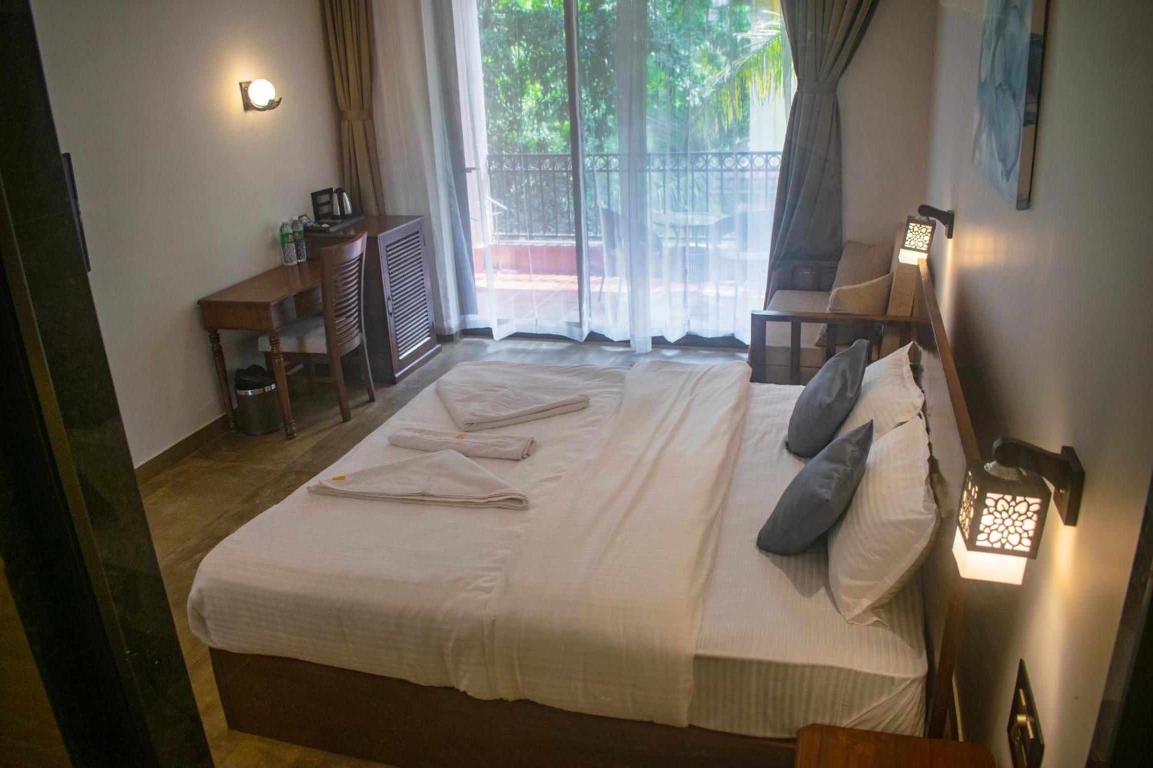 Luxury Room with Garden View - Photo 17