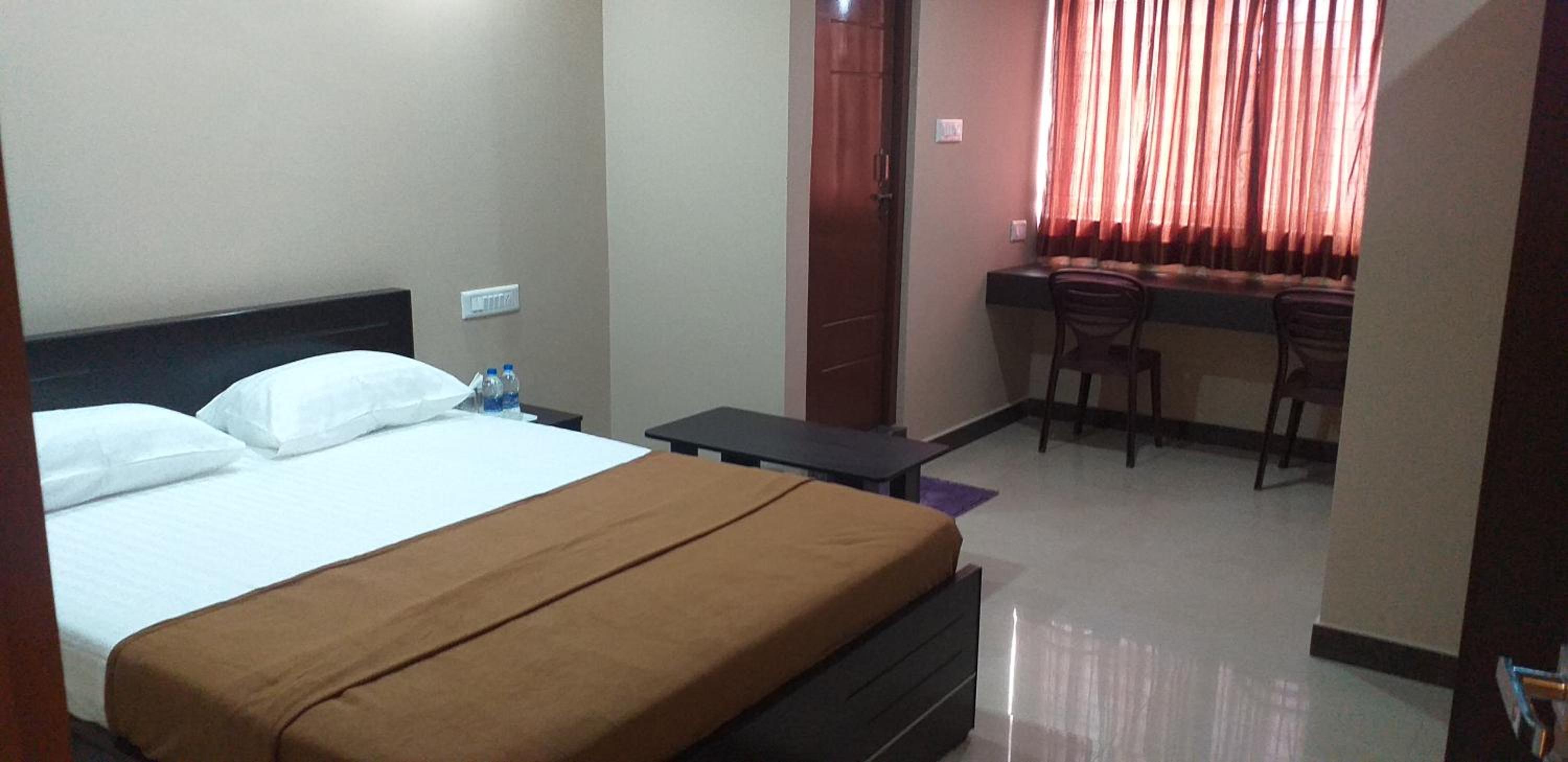 Standard Double Room - Photo 26