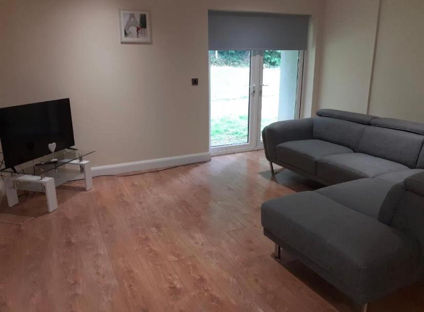 Three-Bedroom Apartment - Photo 8