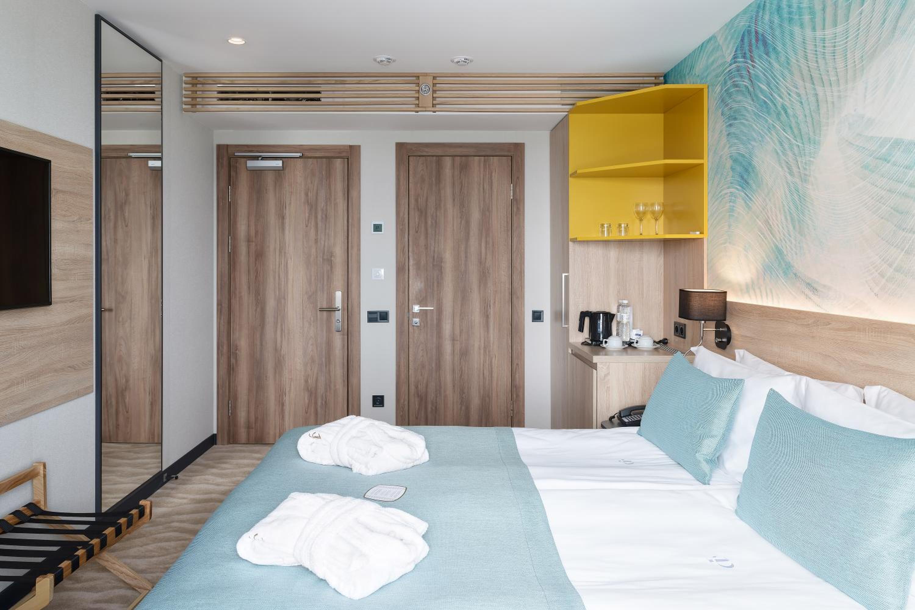Double Room with Sea View photo 2