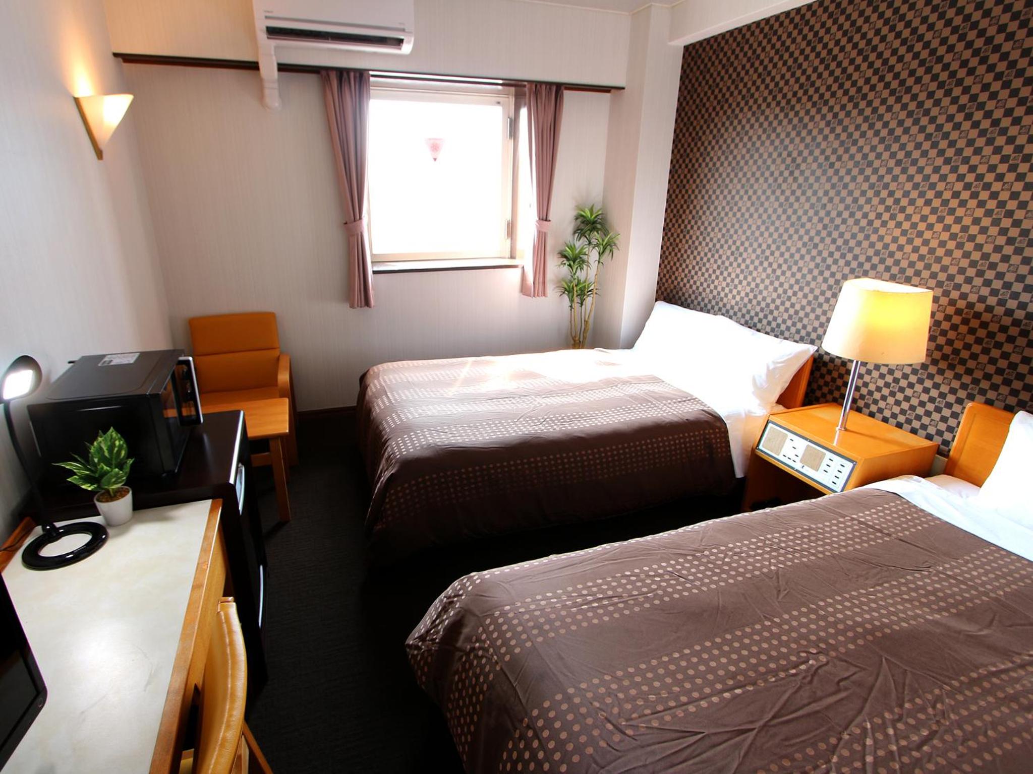 Twin Room - Smoking photo 1