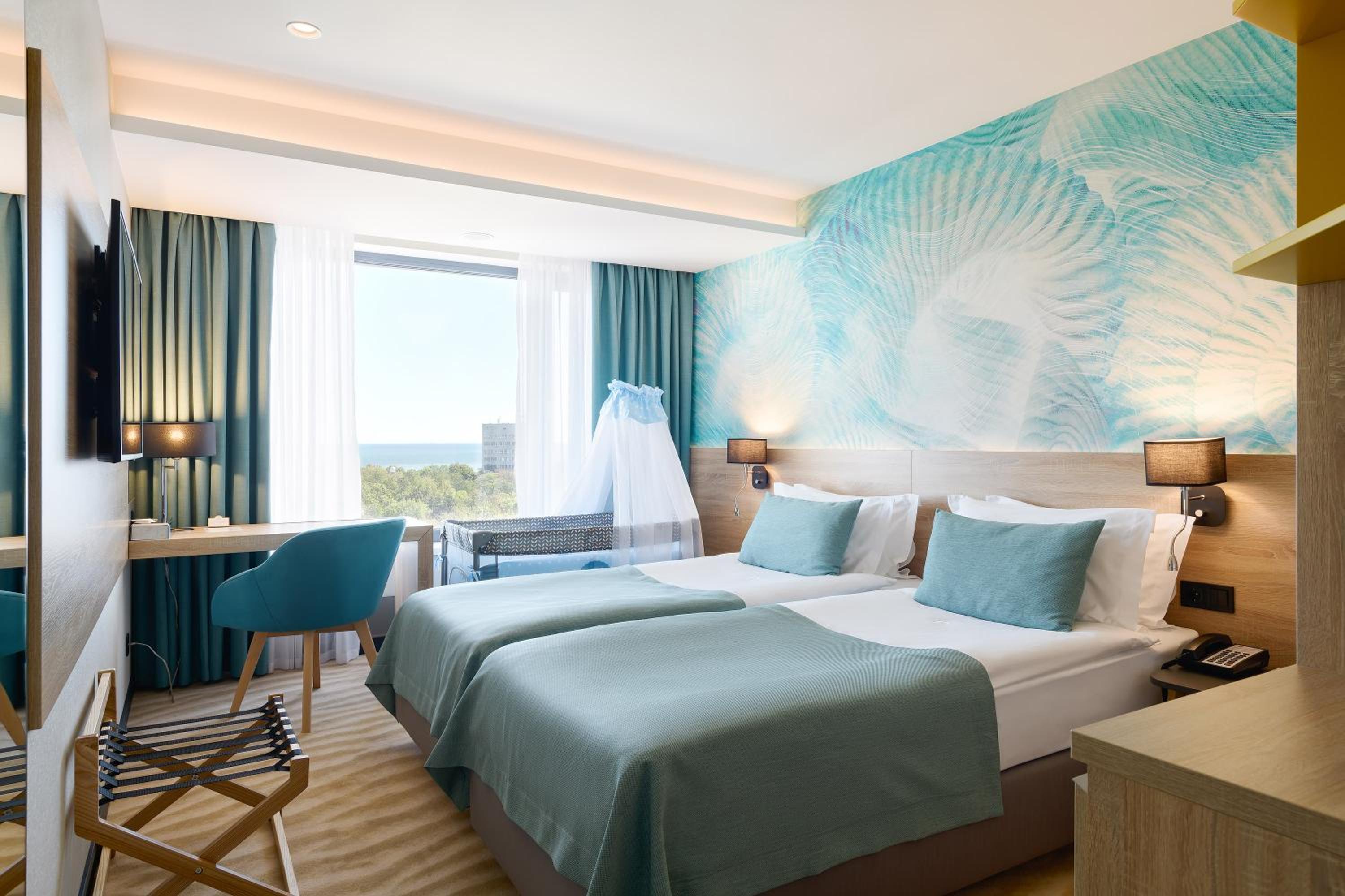 Superior Double or Twin Room with Sea View photo 3