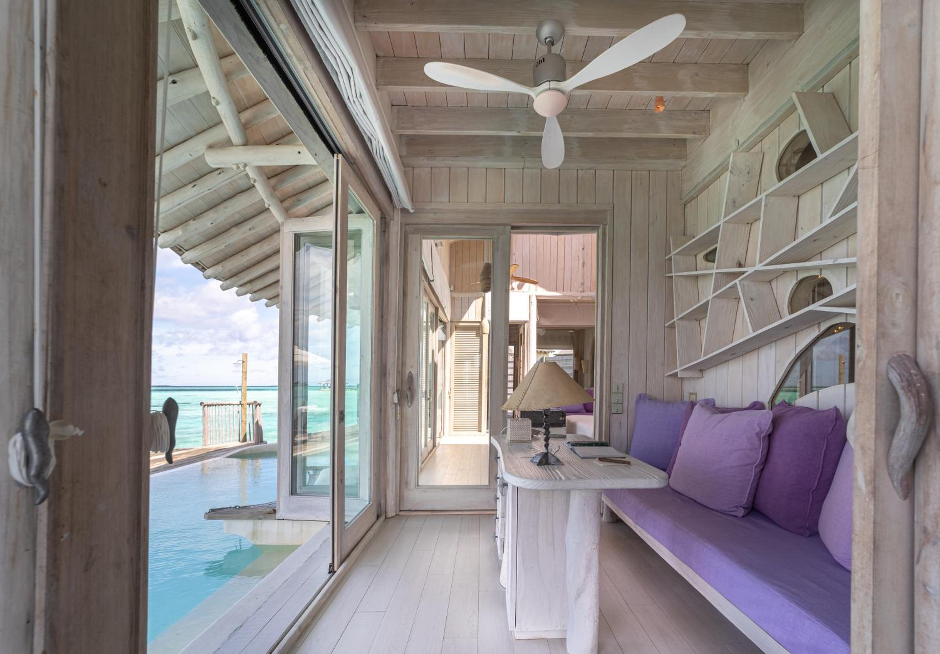 2 Bedroom Water Retreat with Slide 2 Bedroom Water Retreat with Slide