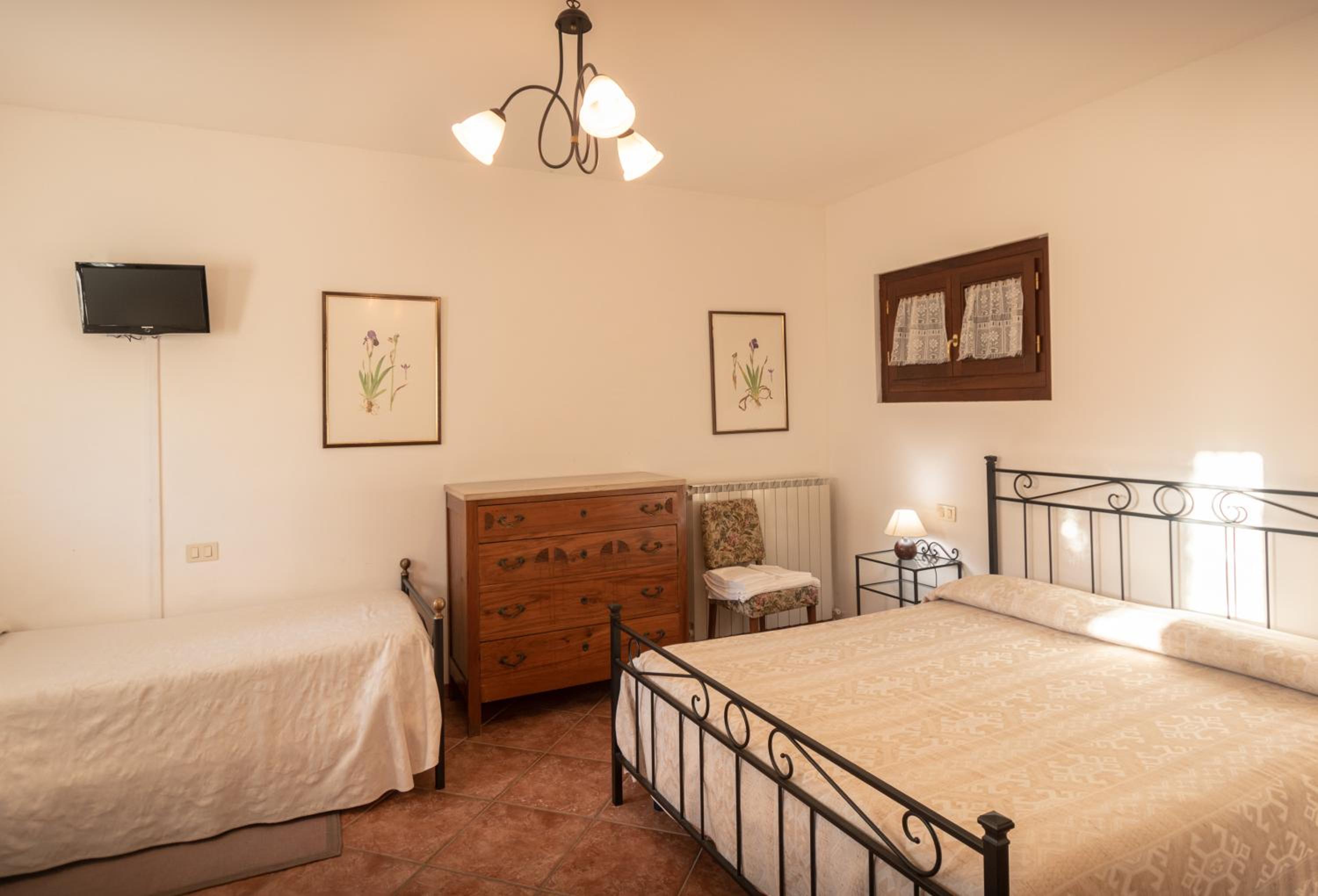 Quadruple Room - Photo 15