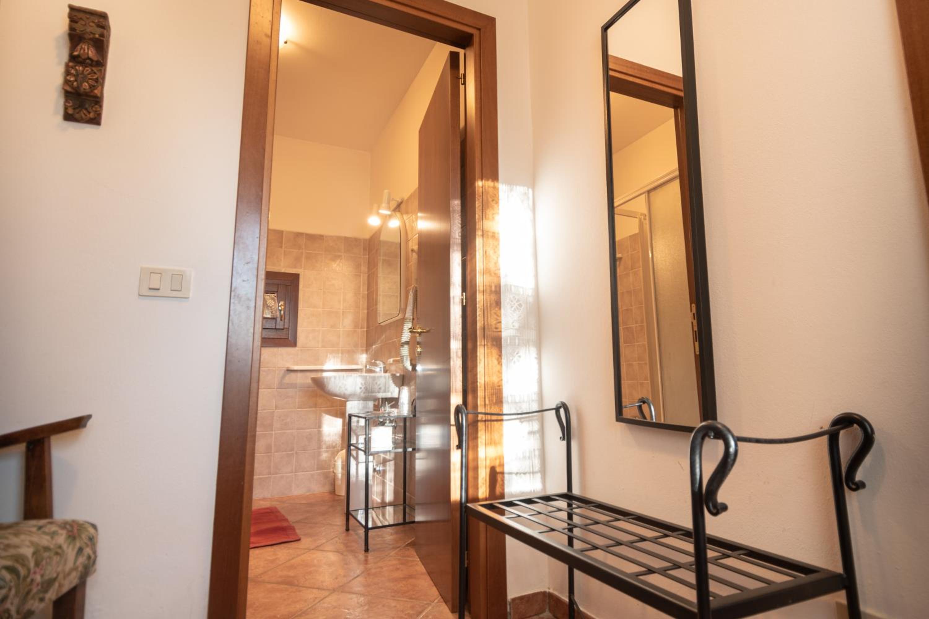 Quadruple Room - Photo 24