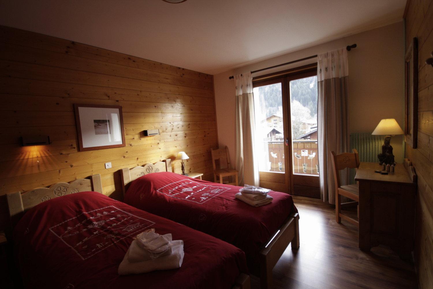 Standard Twin Room photo 3