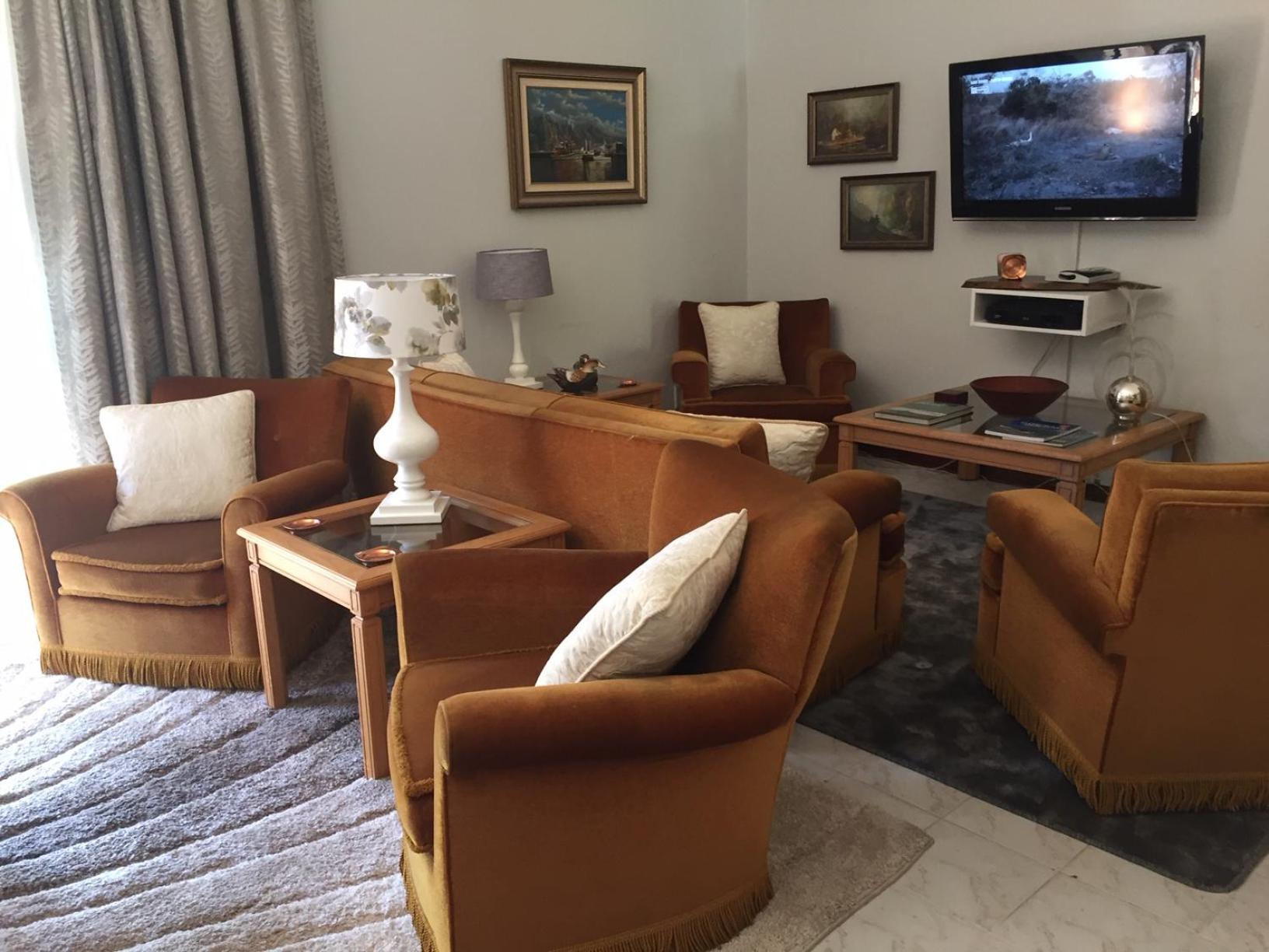 Deluxe Apartment