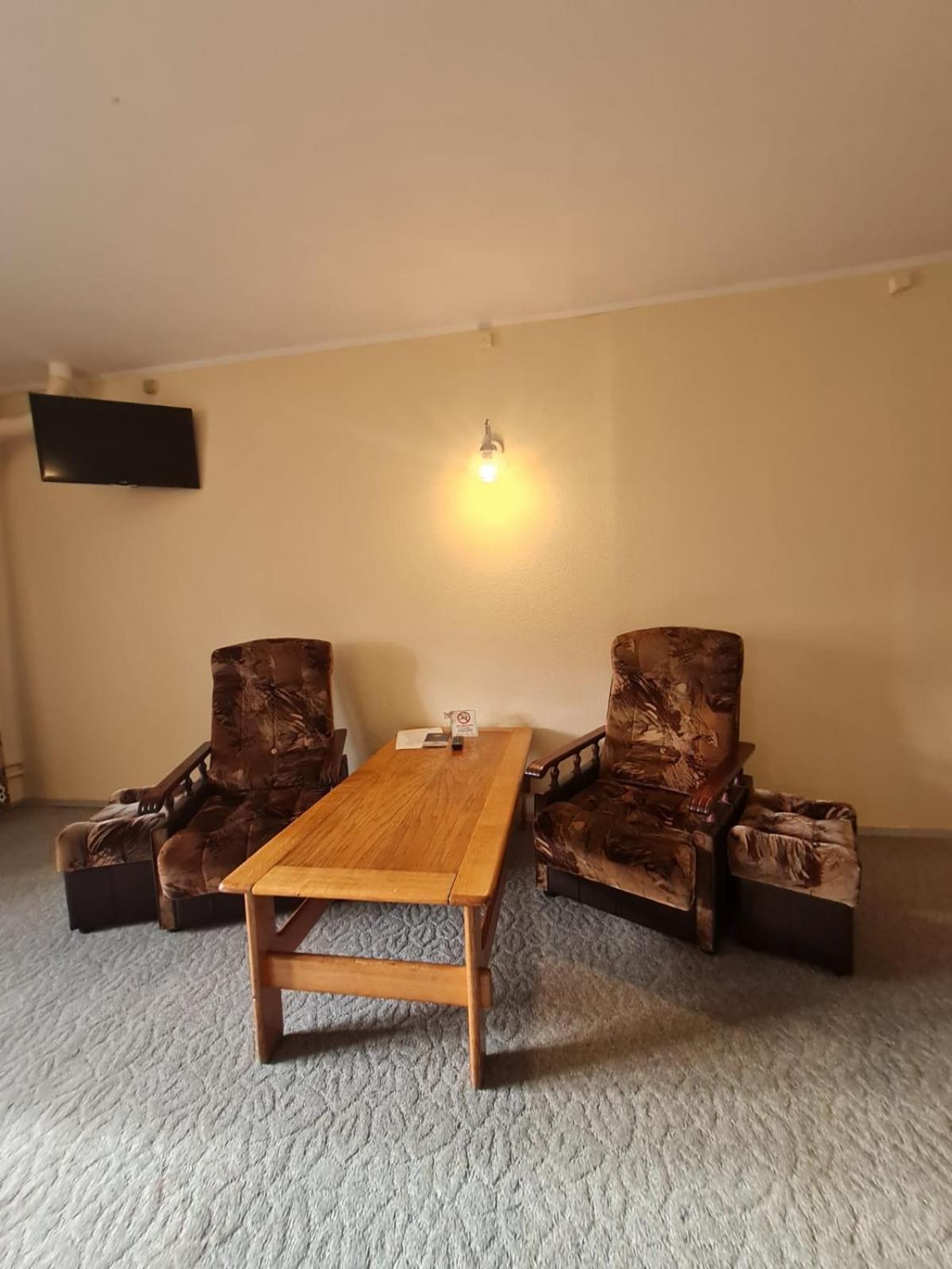 Twin Room - Photo 3
