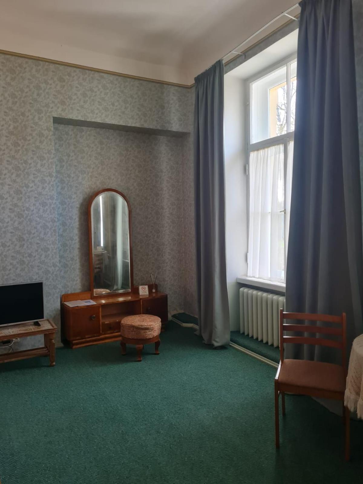 Double Room - Photo 3