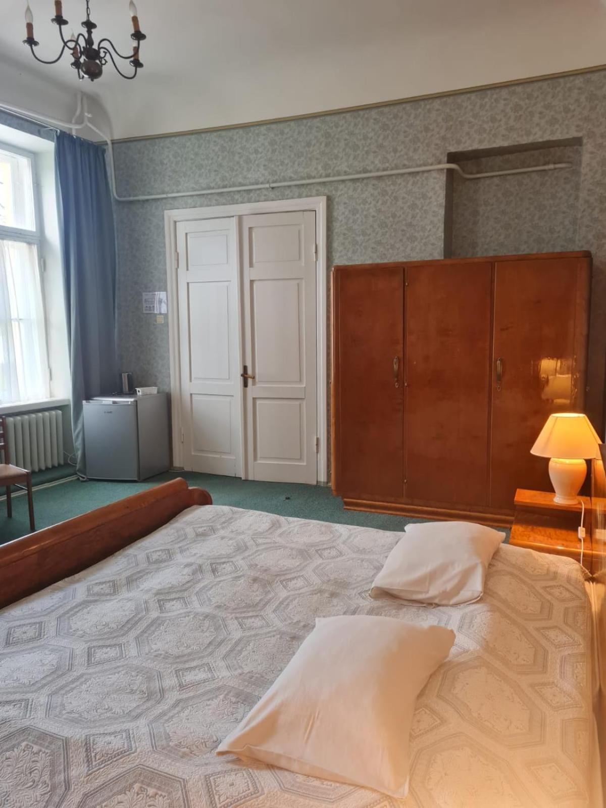Double Room - Photo 6