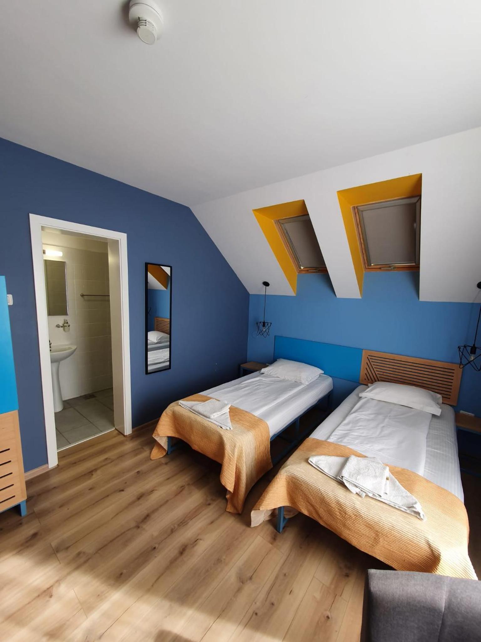 Double Room - Photo 3