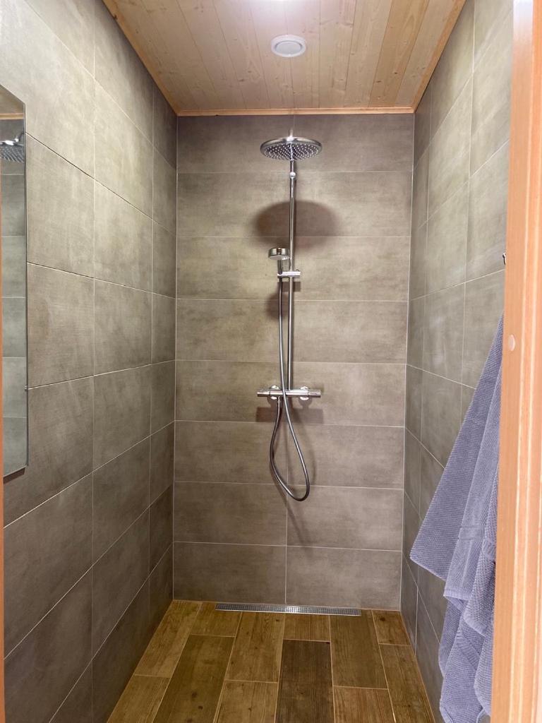 Quadruple Room - Photo 13