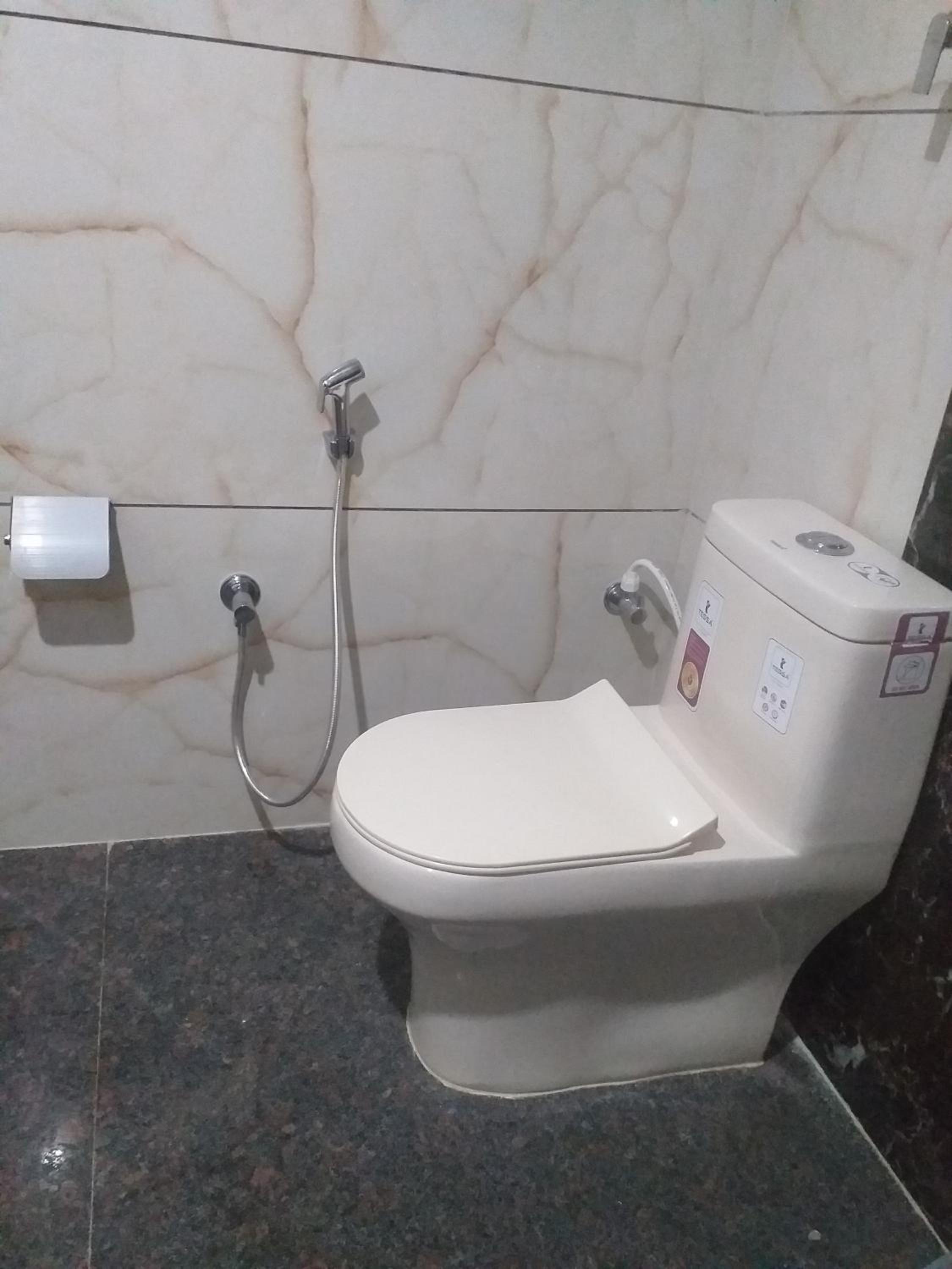 Deluxe Double Room (2 Adults + 1 Child) - Photo 44