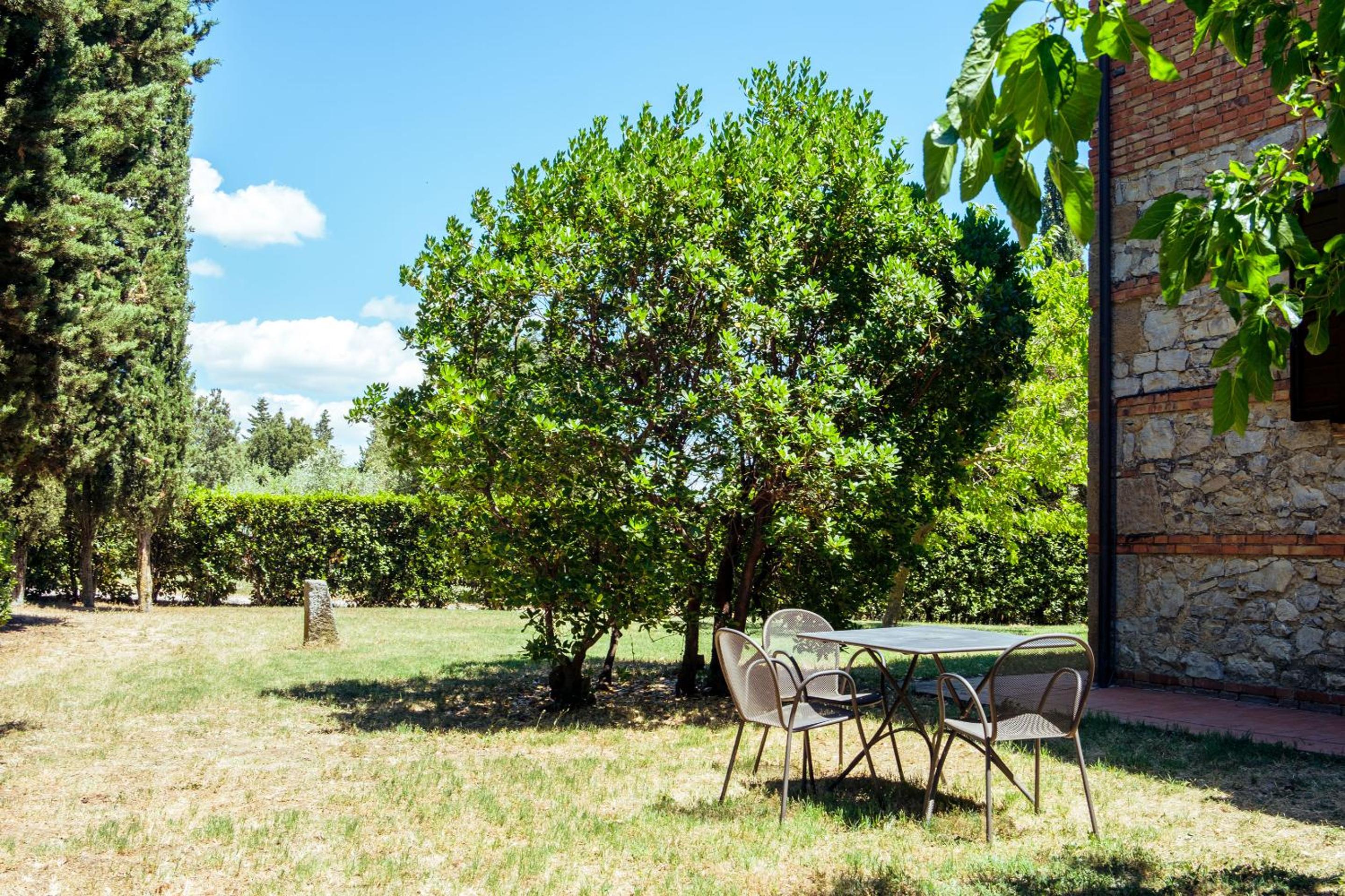 Apartment with Garden View photo 3