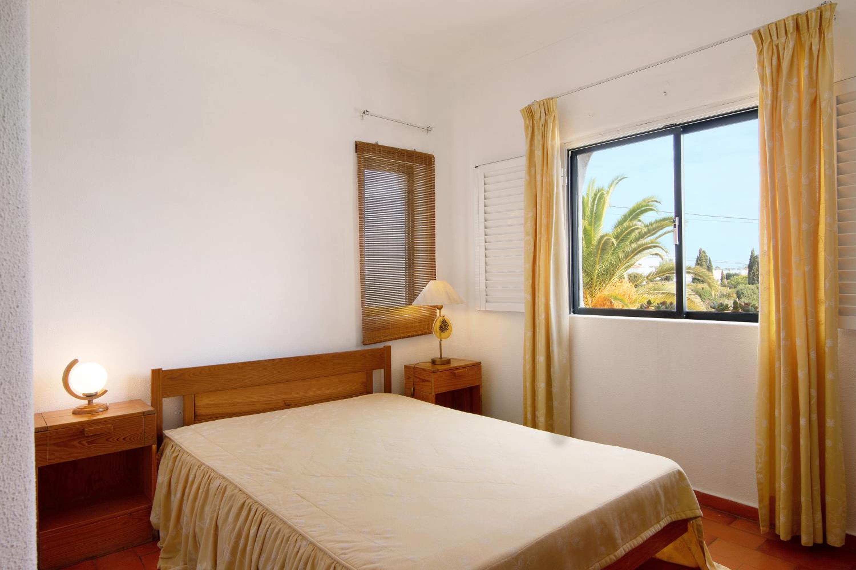 Two-Bedroom Deluxe Apartment with Ocean View photo 2