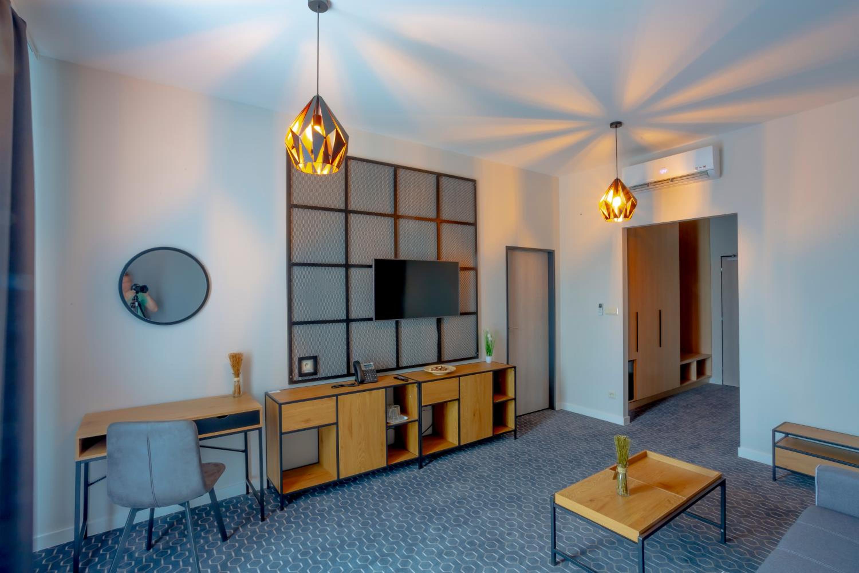 Deluxe Apartment - Photo 9