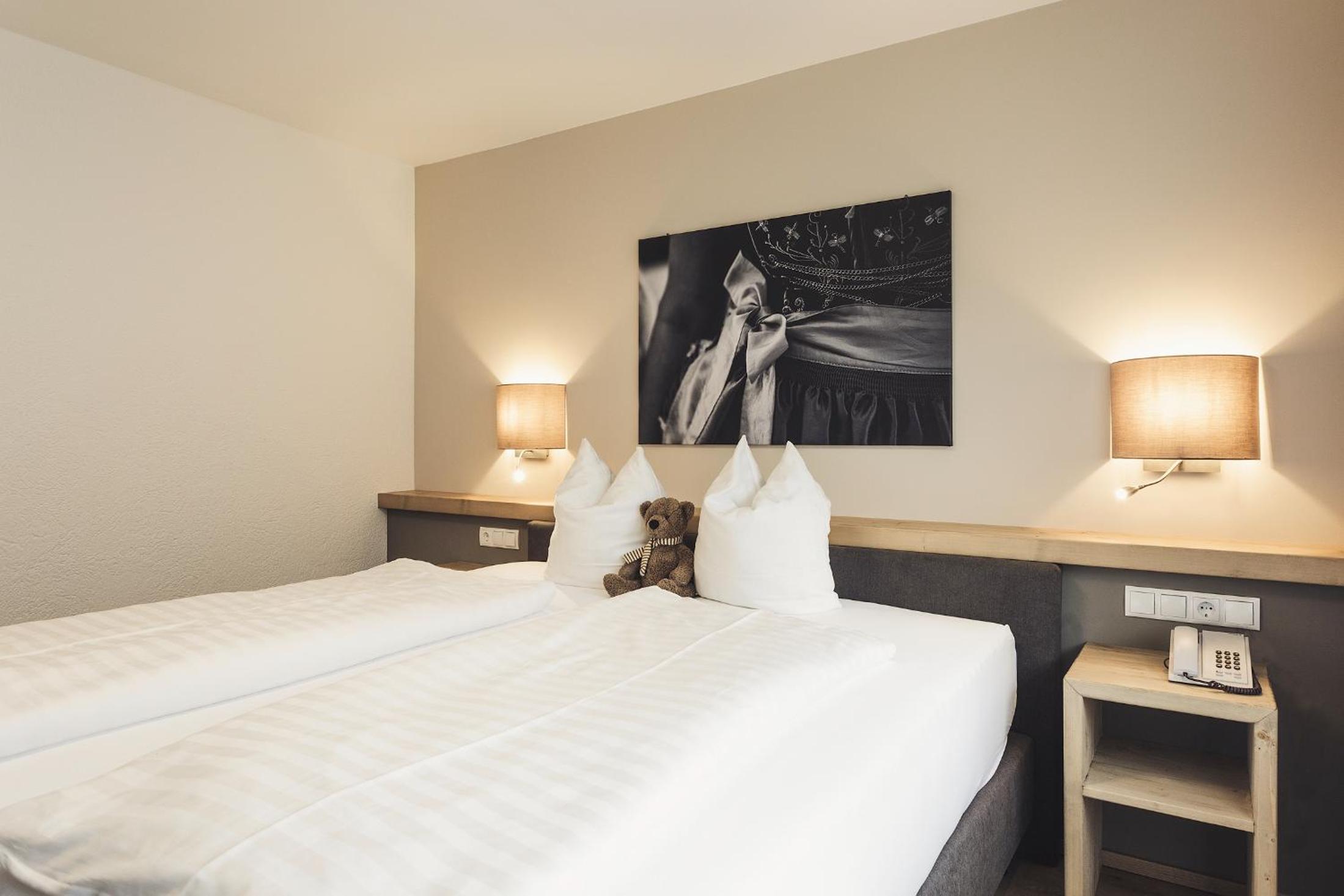 Deluxe Double Room with Balcony photo 1