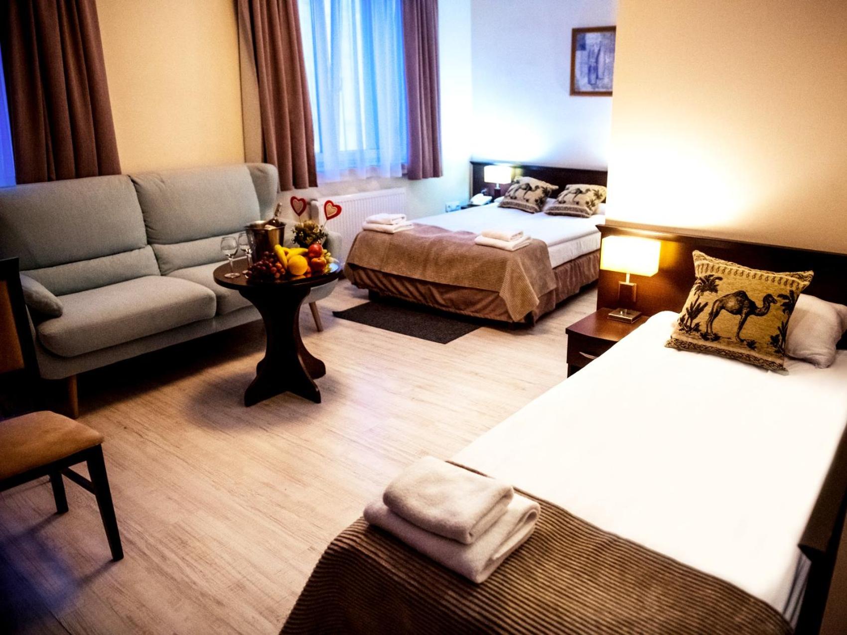 Triple Room