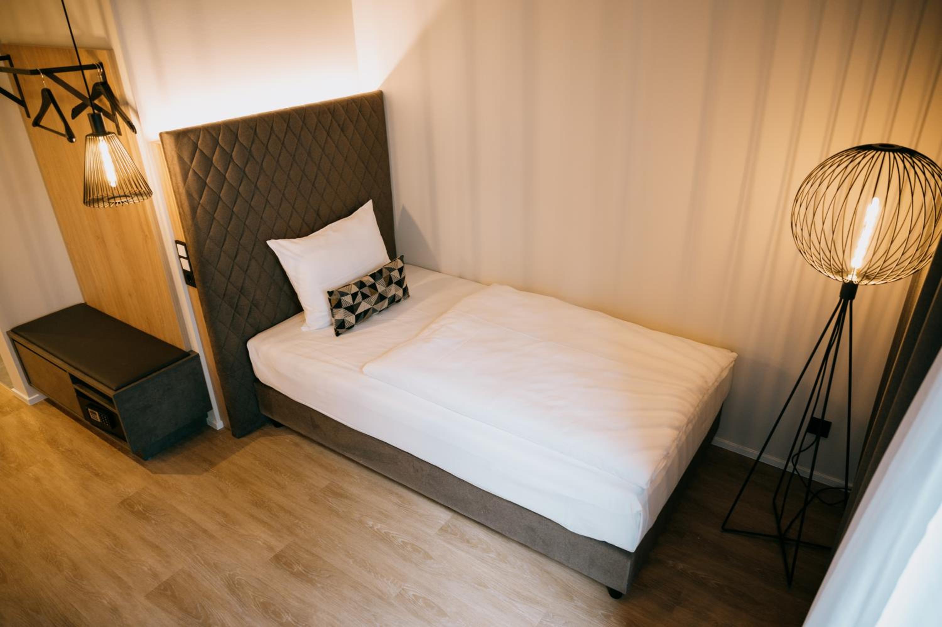 Single Room photo 3
