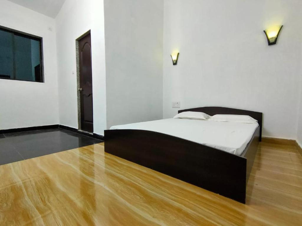 Standard Queen Room photo 1