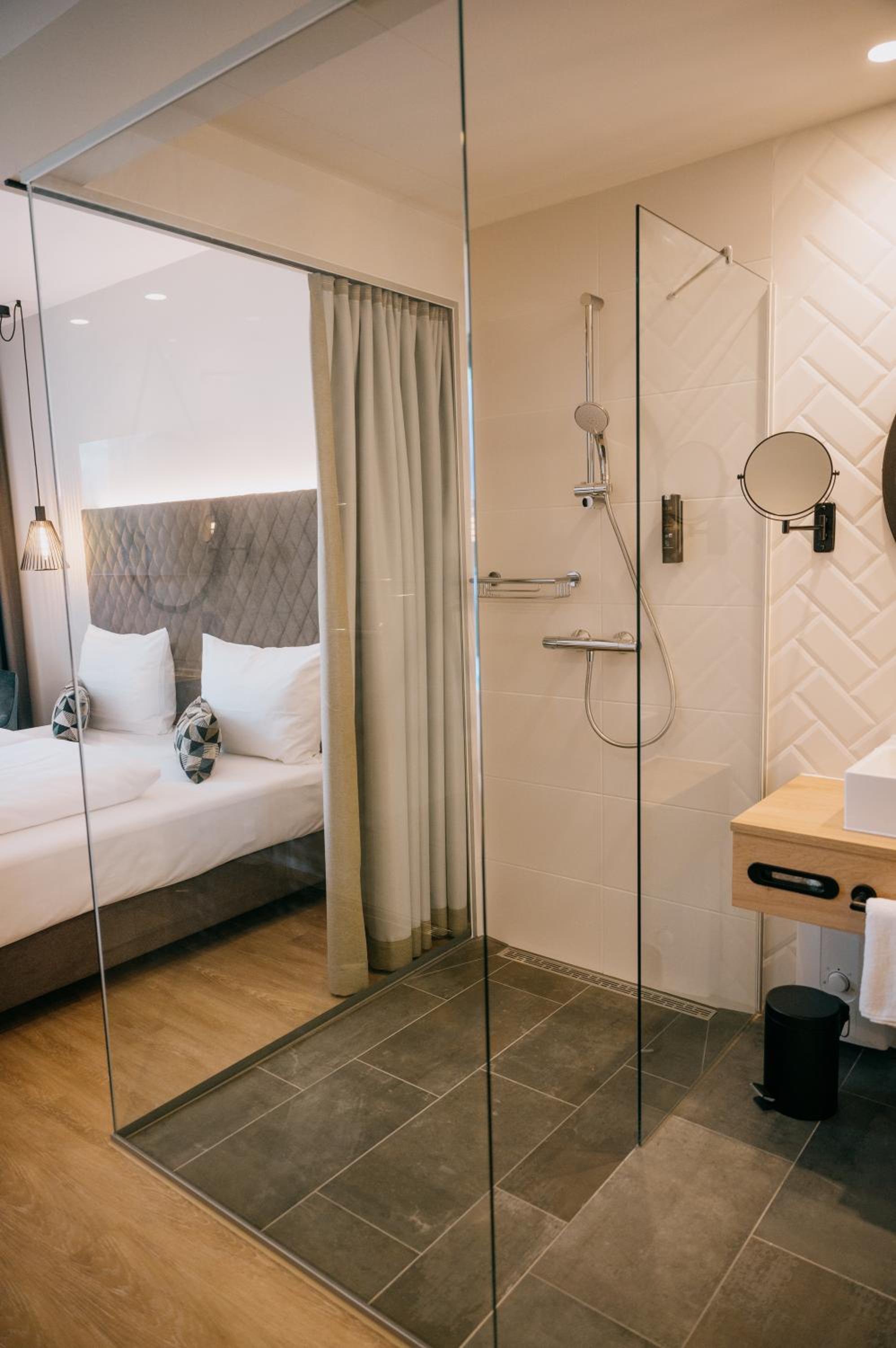 Standard Double Room - Photo 2