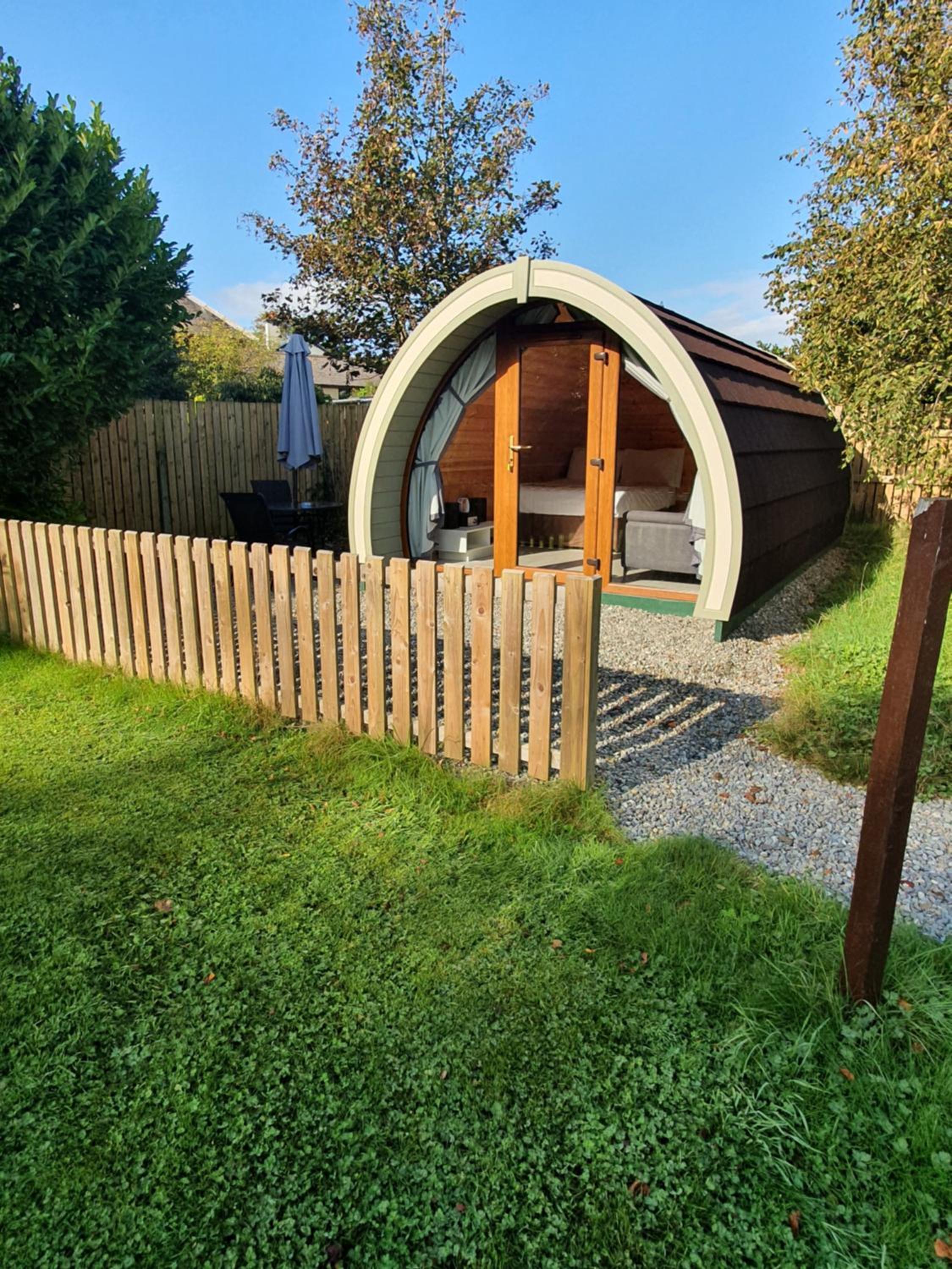 One-Bedroom Pod - Photo 3