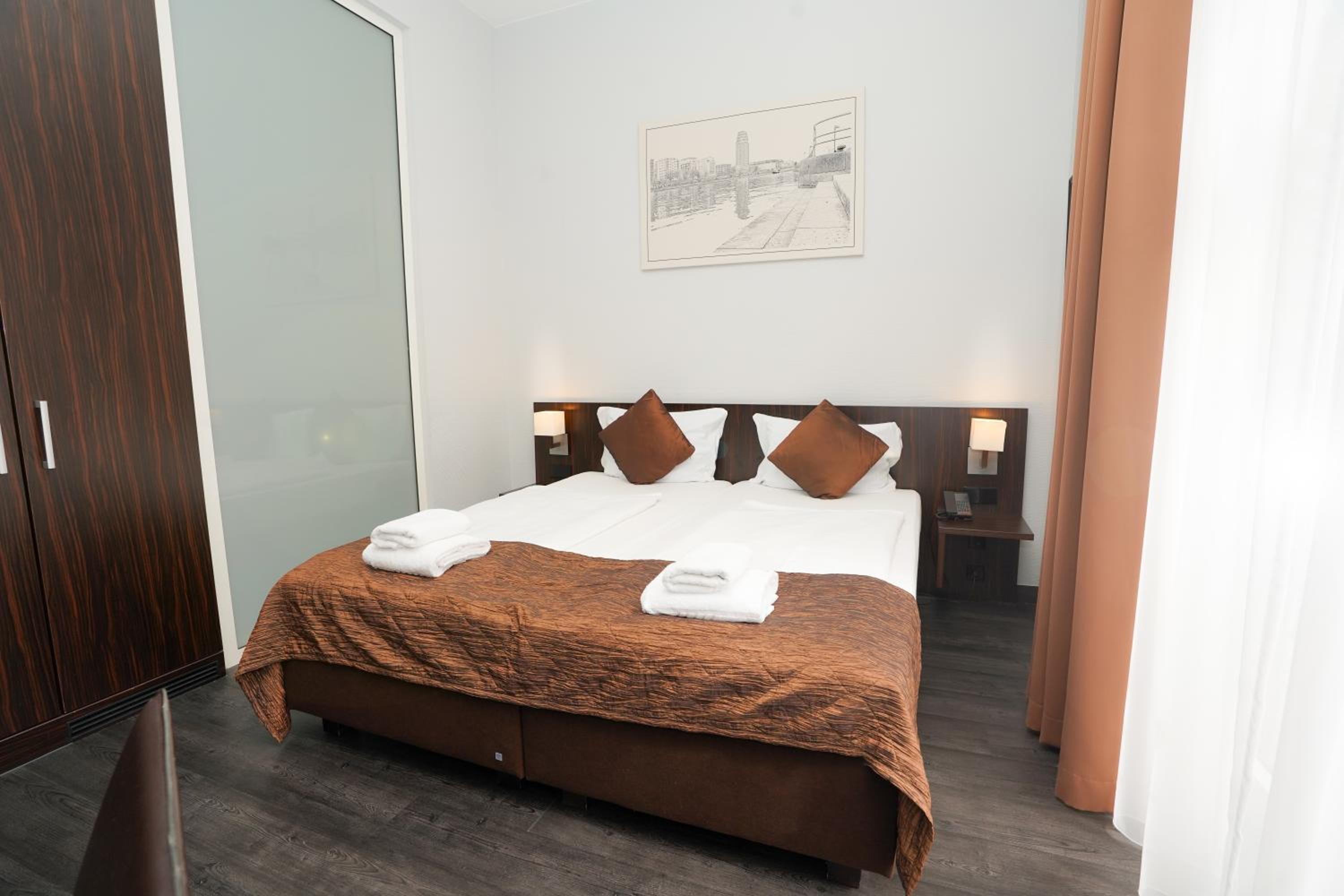 Family Suite - Photo 10
