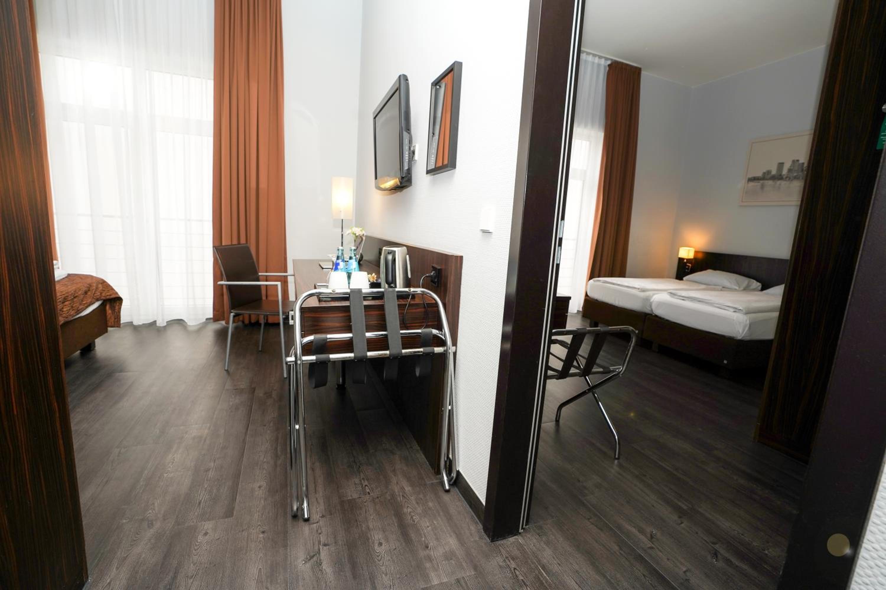 Family Suite - Photo 5