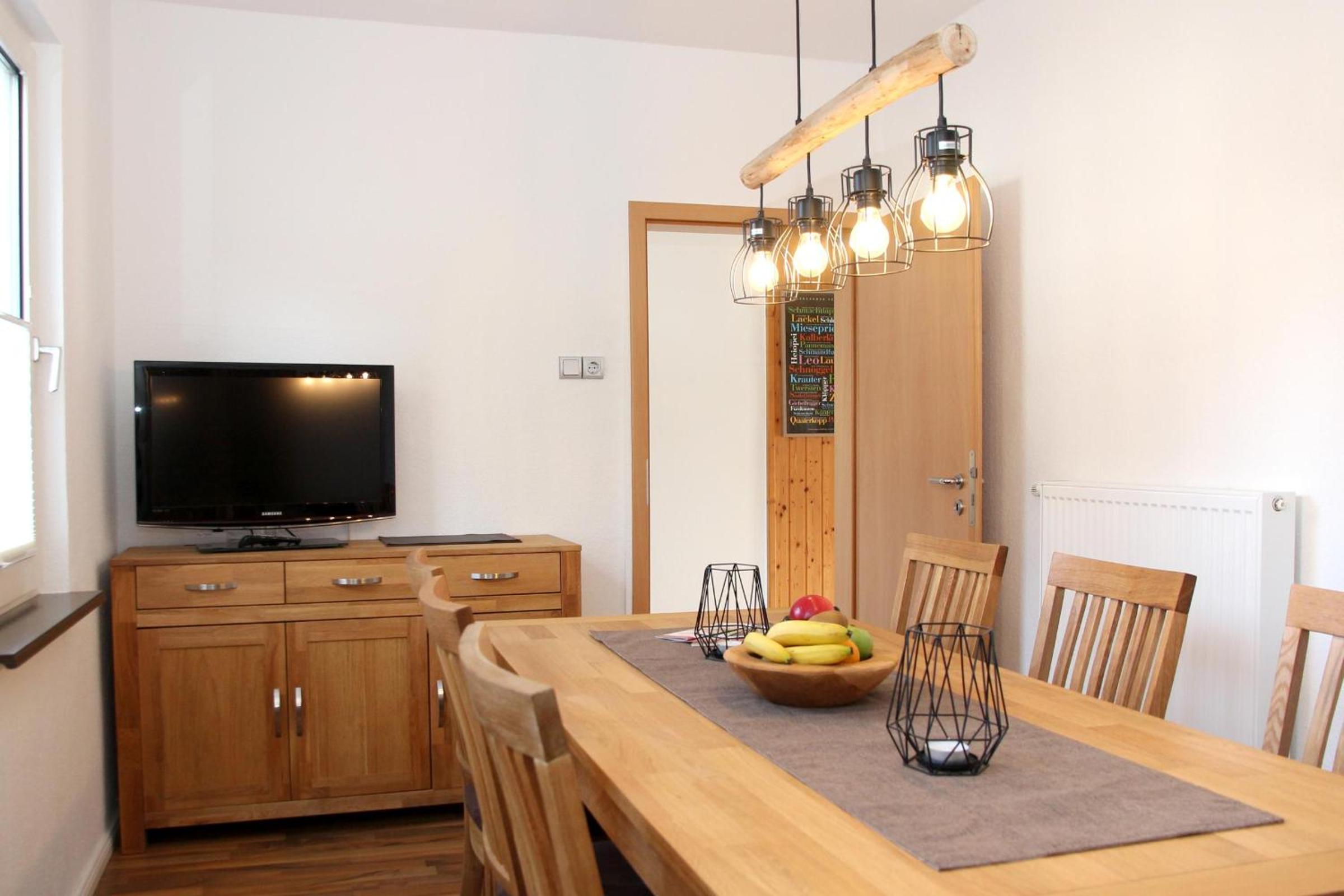 Three-Bedroom Premium Apartment with Balcony photo 3