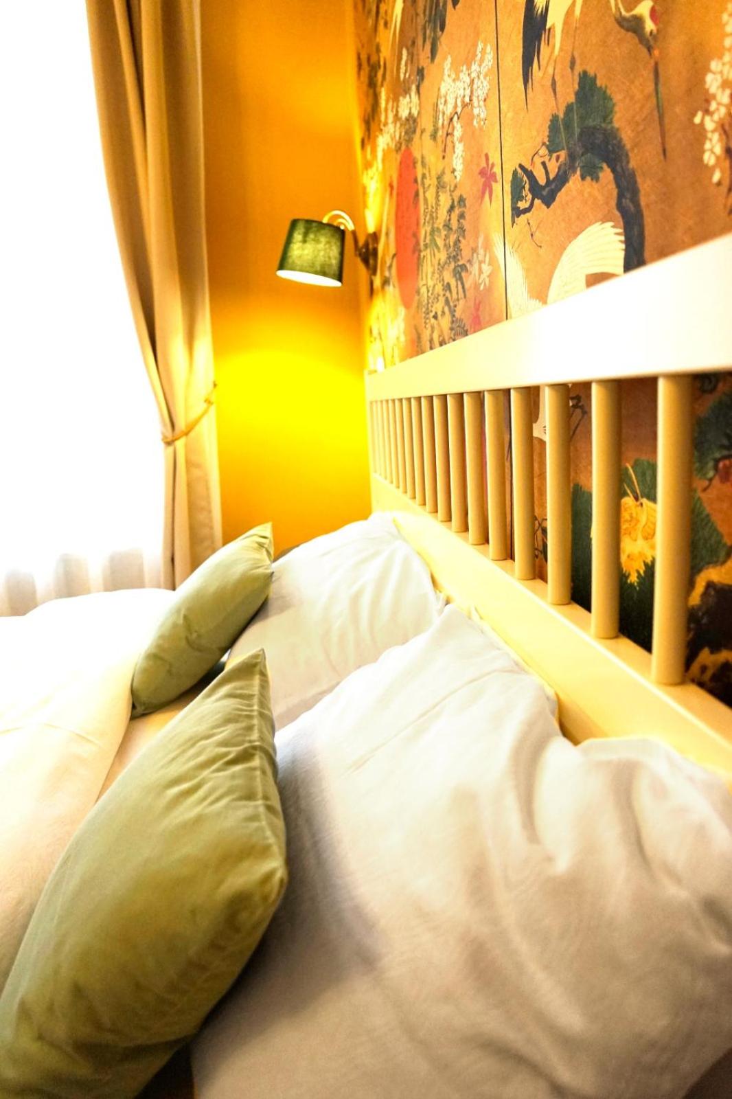 One-Bedroom Apartment - Photo 6