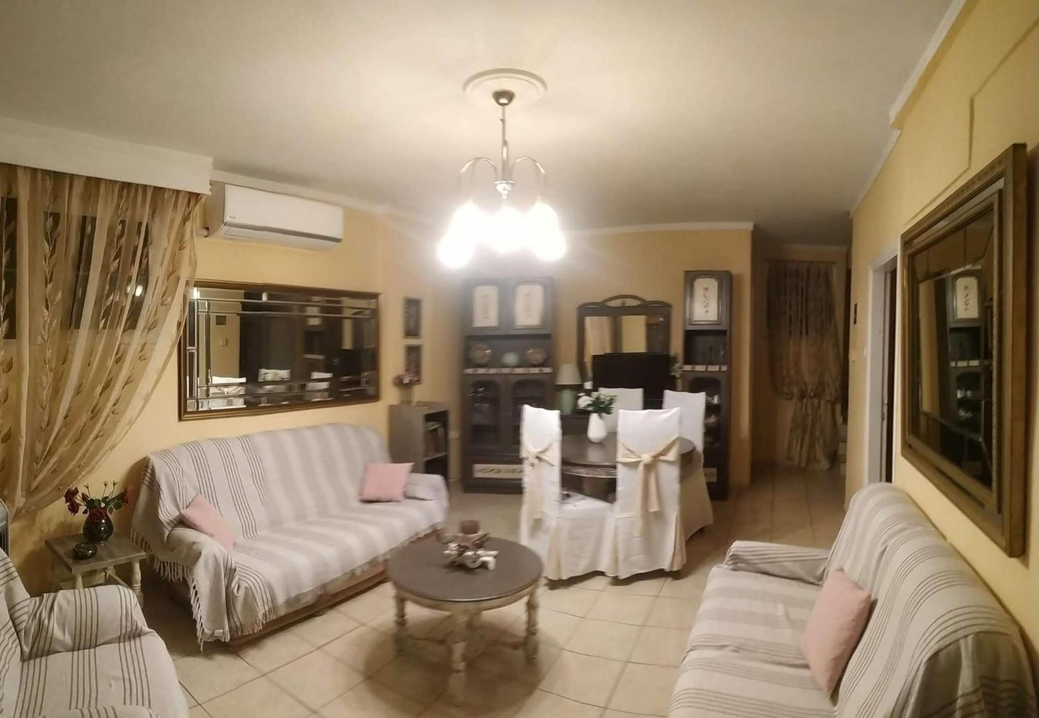 Three-Bedroom Apartment photo 1