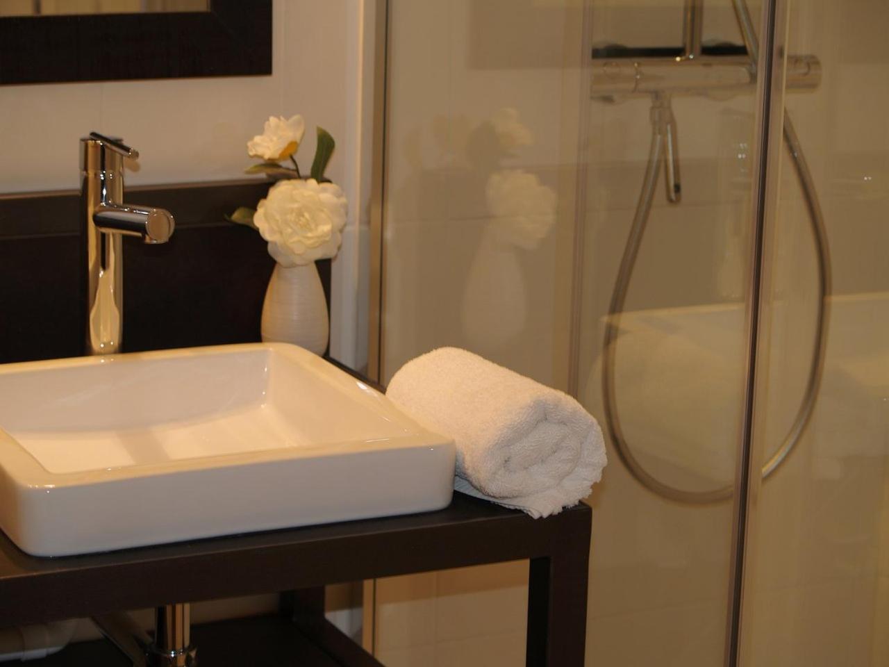 Deluxe Double or Twin Room photo 1