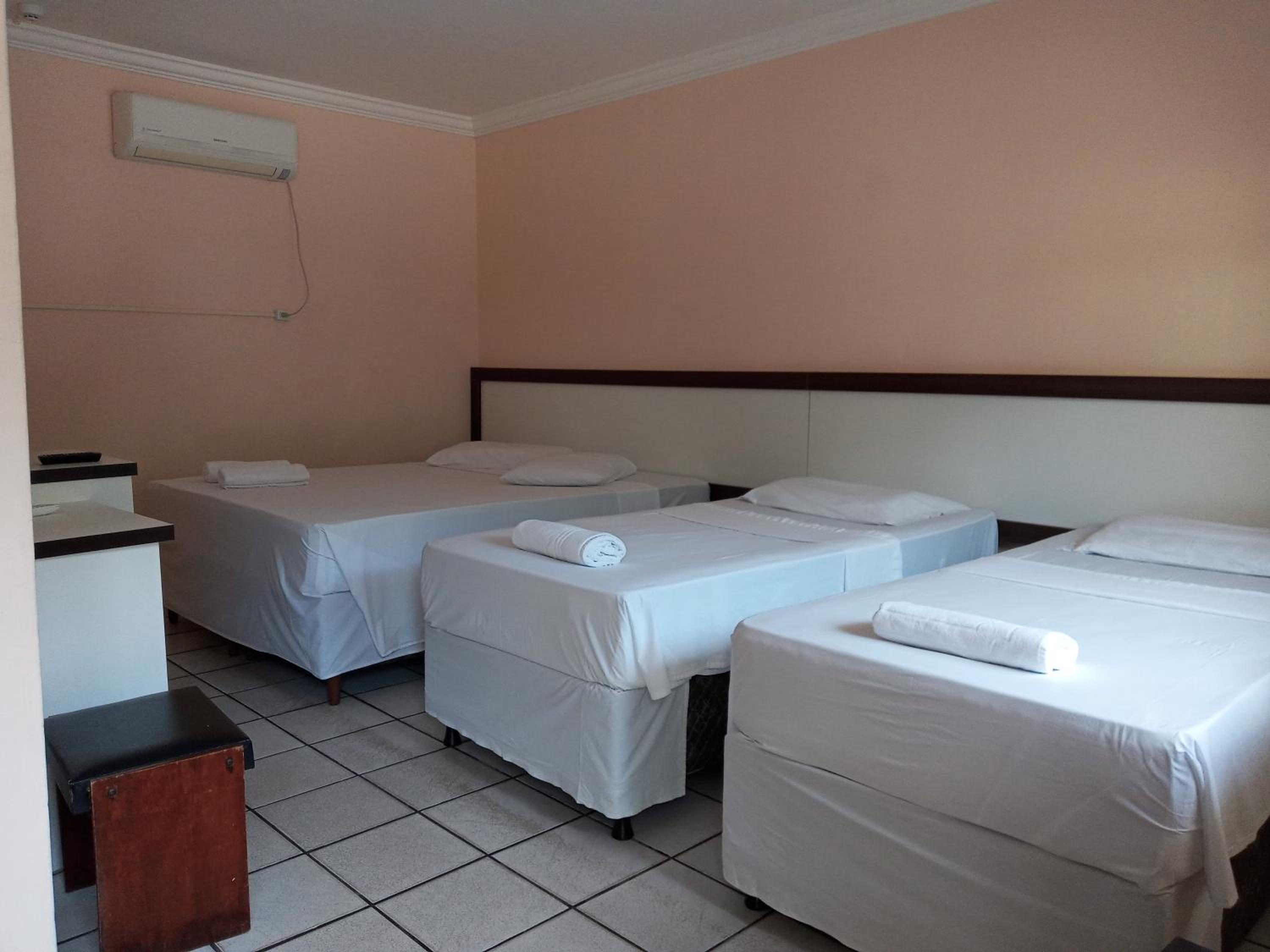 Deluxe Quadruple Room photo 2