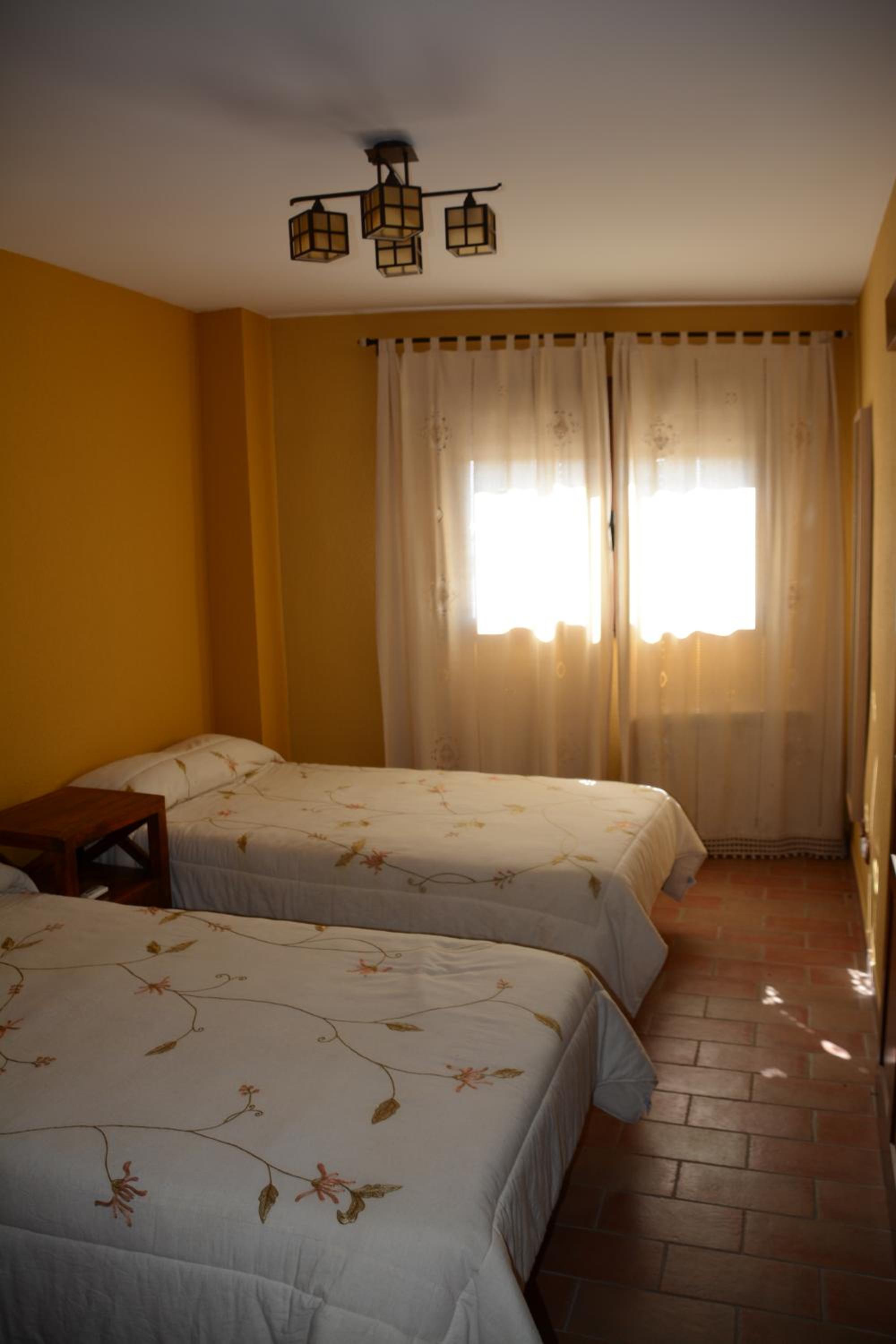One-Bedroom Apartment - Photo 1