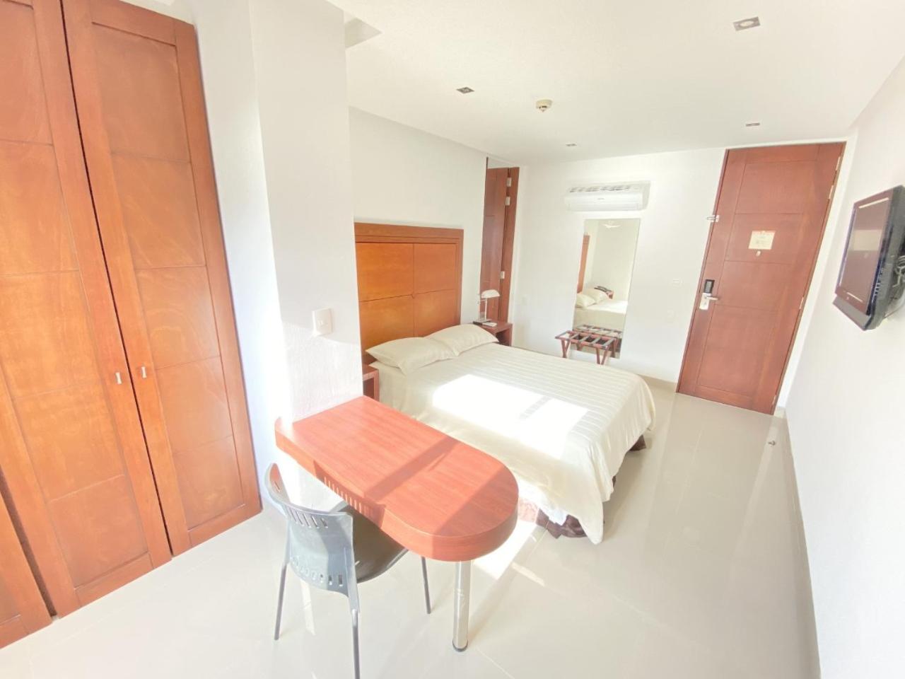 Standard Double Room photo 2