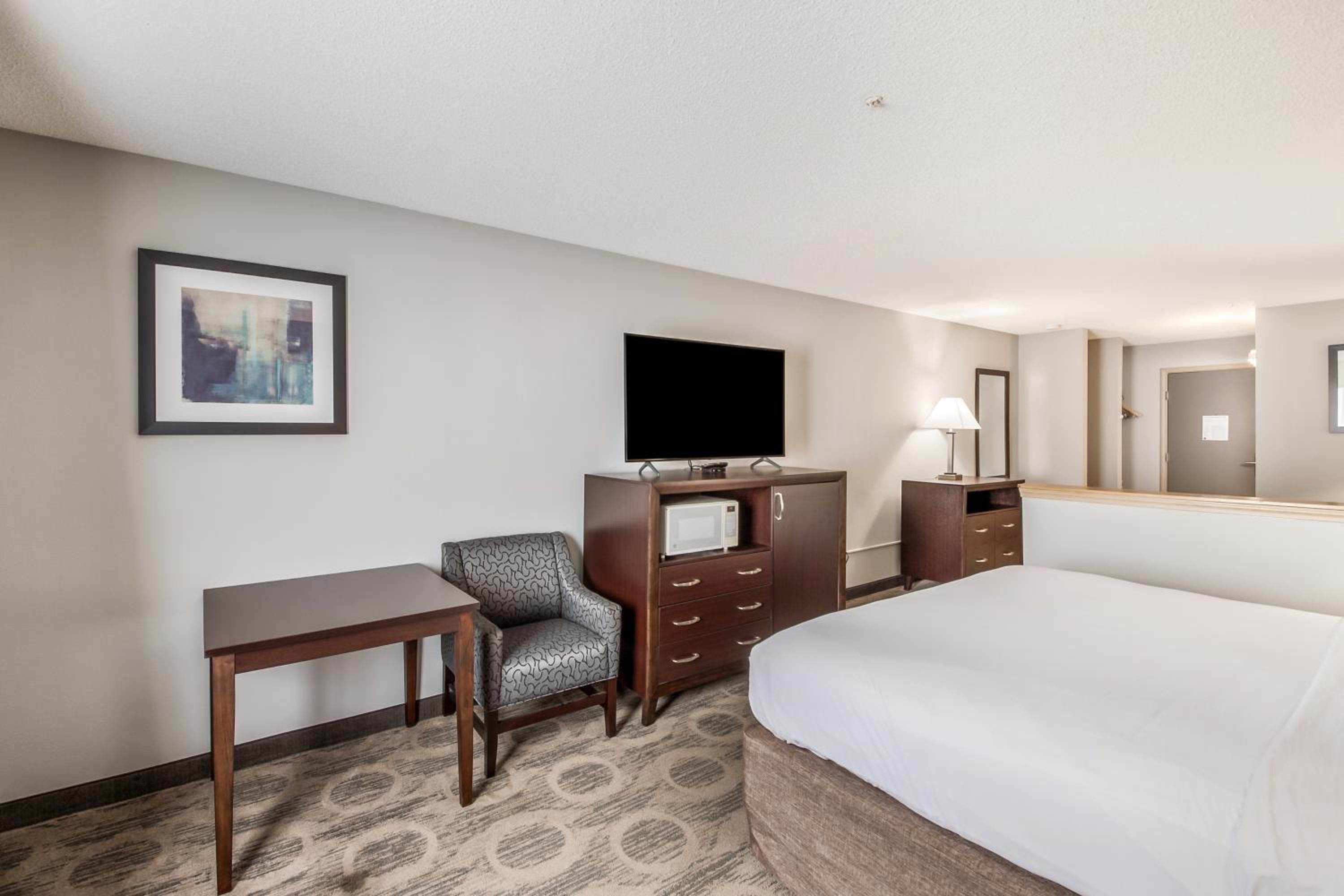 King Room - Non-Smoking - Photo 1