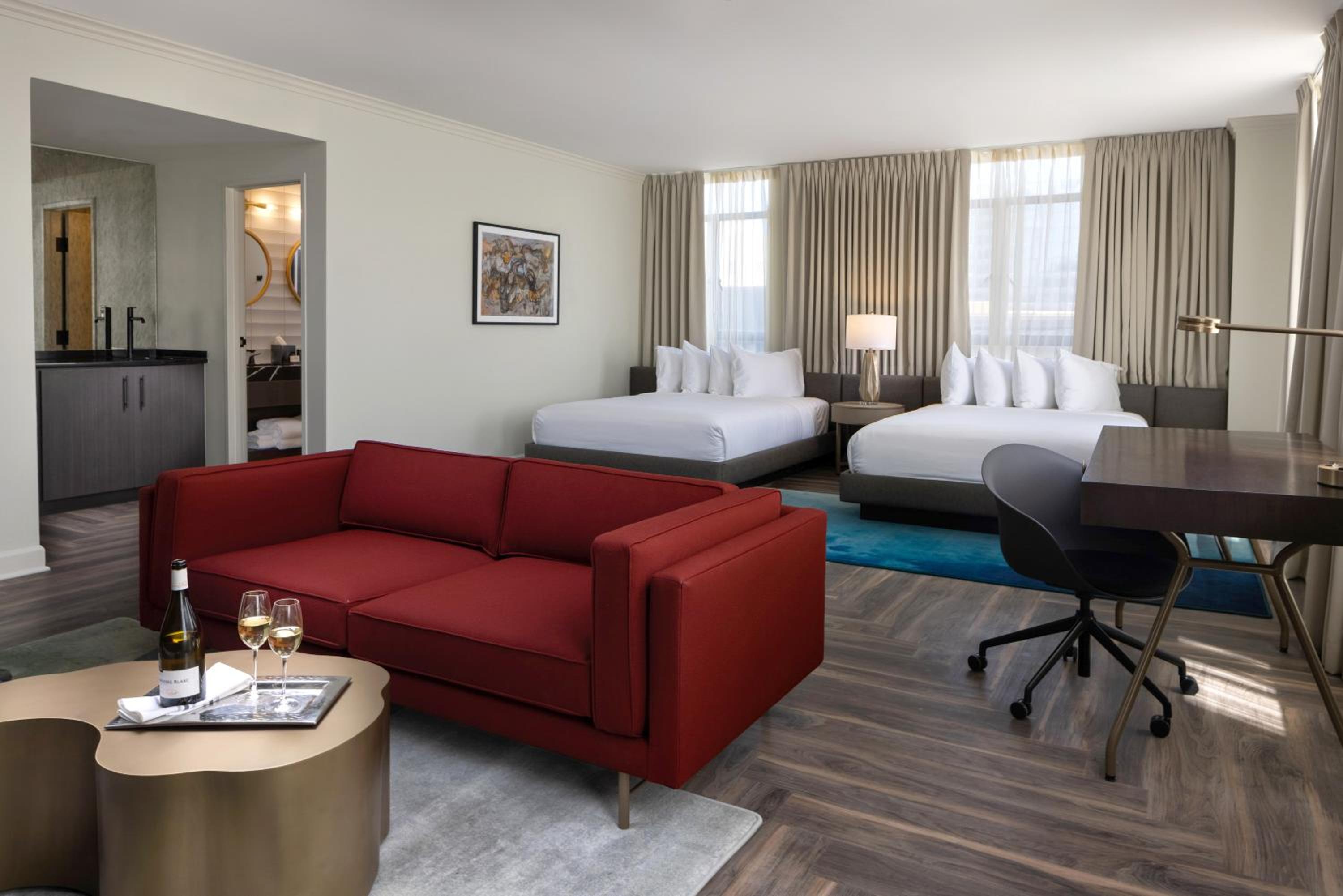 Queen Suite