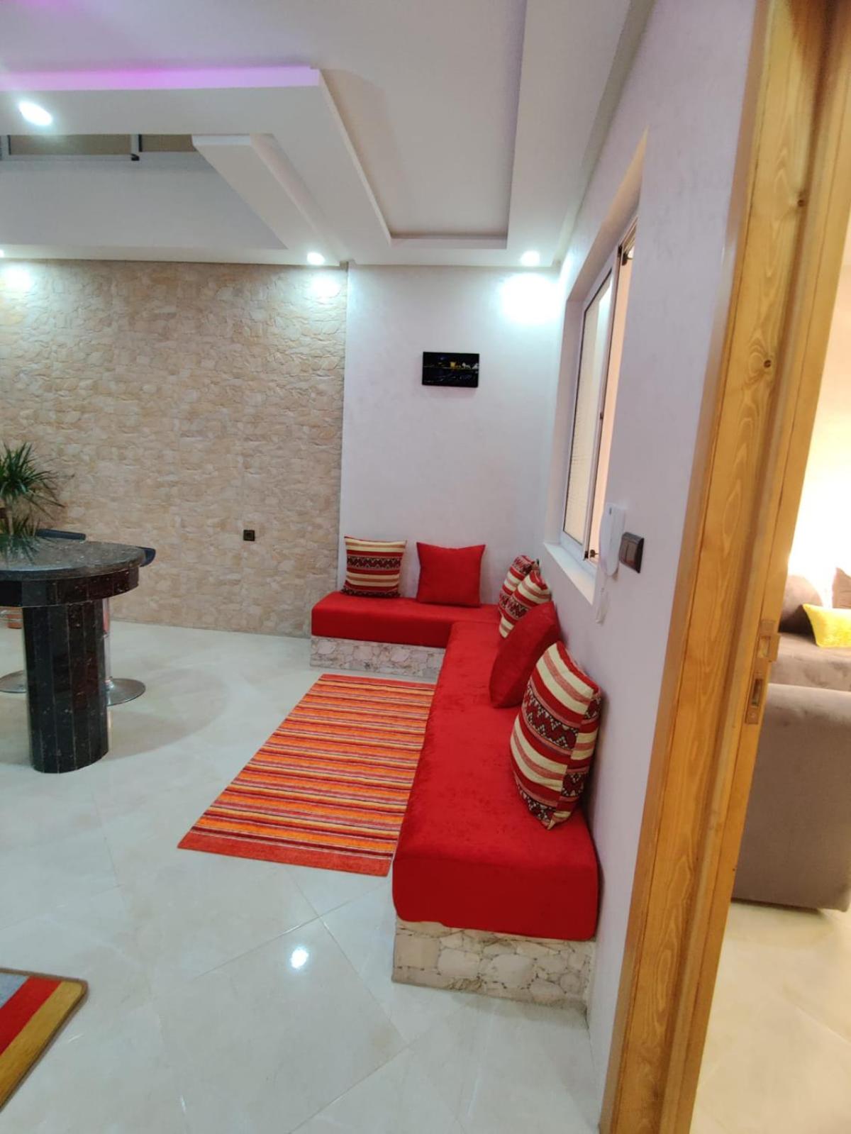Apartment with Garden View - Photo 4