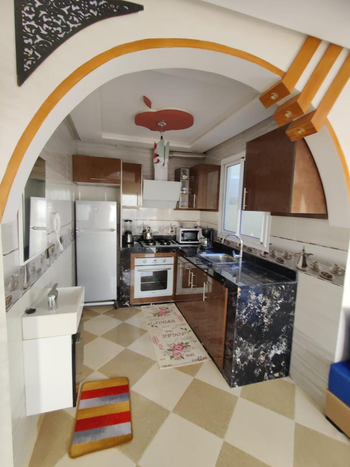 Apartment with Sea View - Photo 3