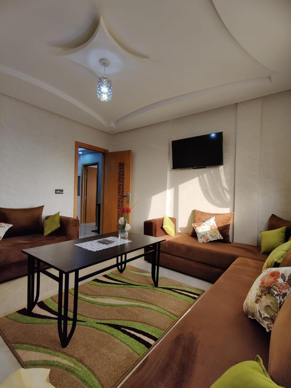 Apartment with Balcony - Photo 1