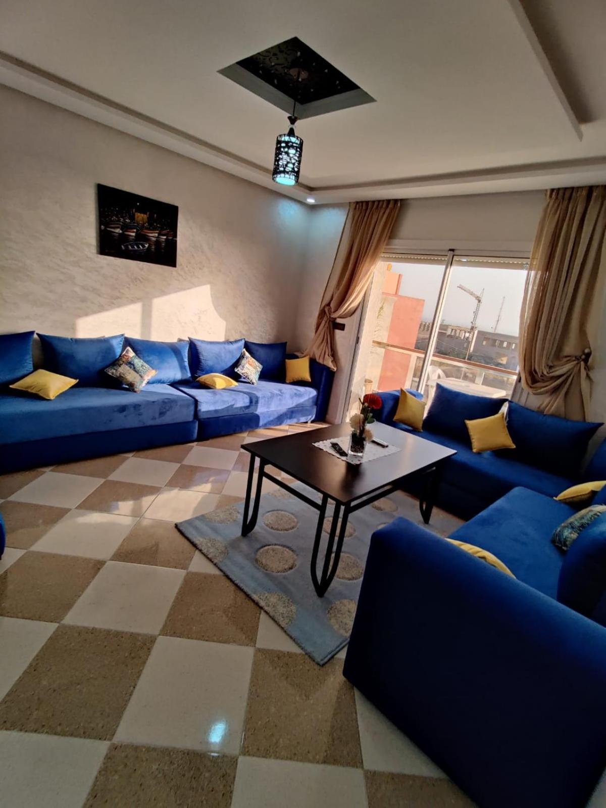 Apartment with Sea View - Photo 5